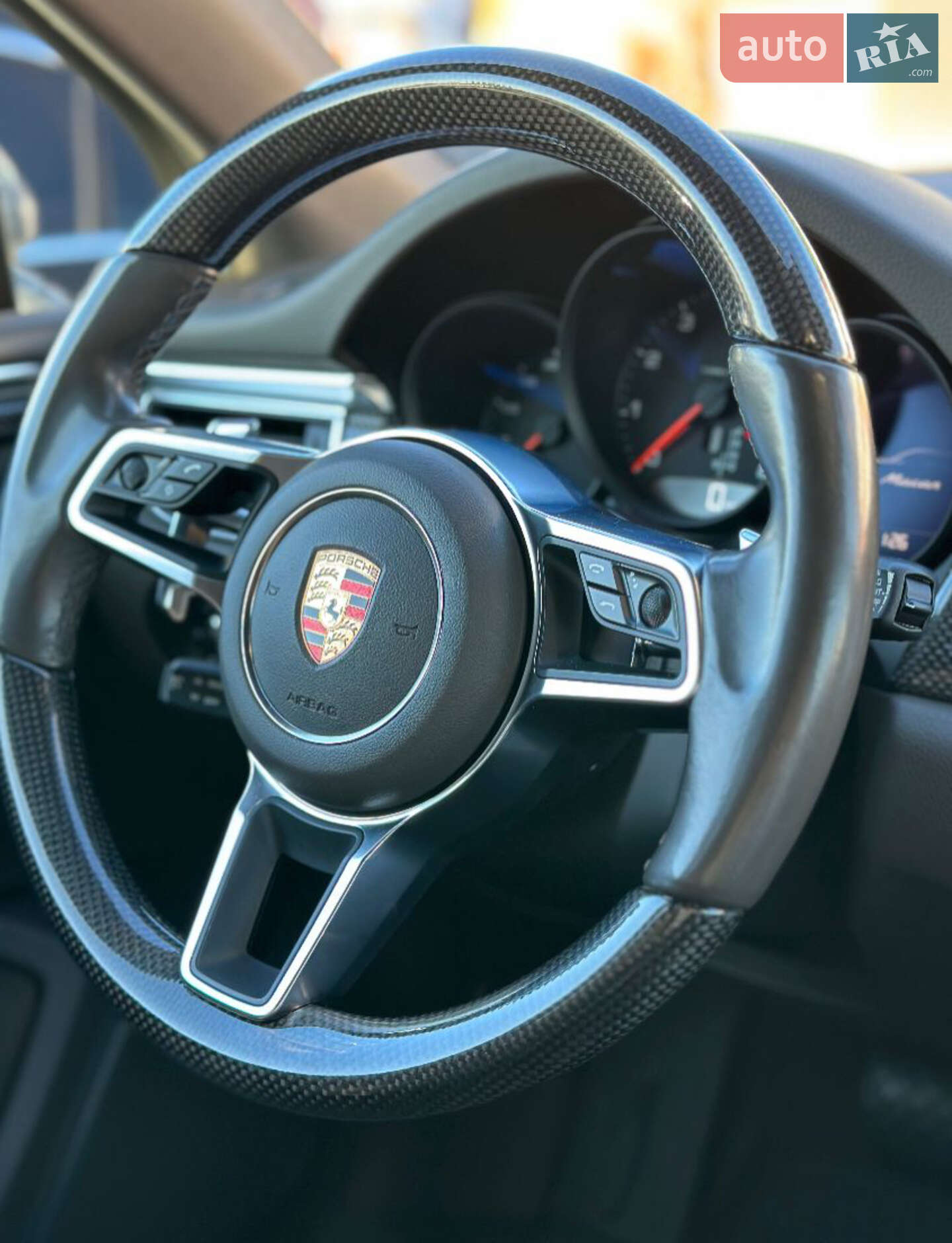 Porsche Macan 2017 VIN WP1ZZZ95ZHLB12572 фото оголошення 7 з 24