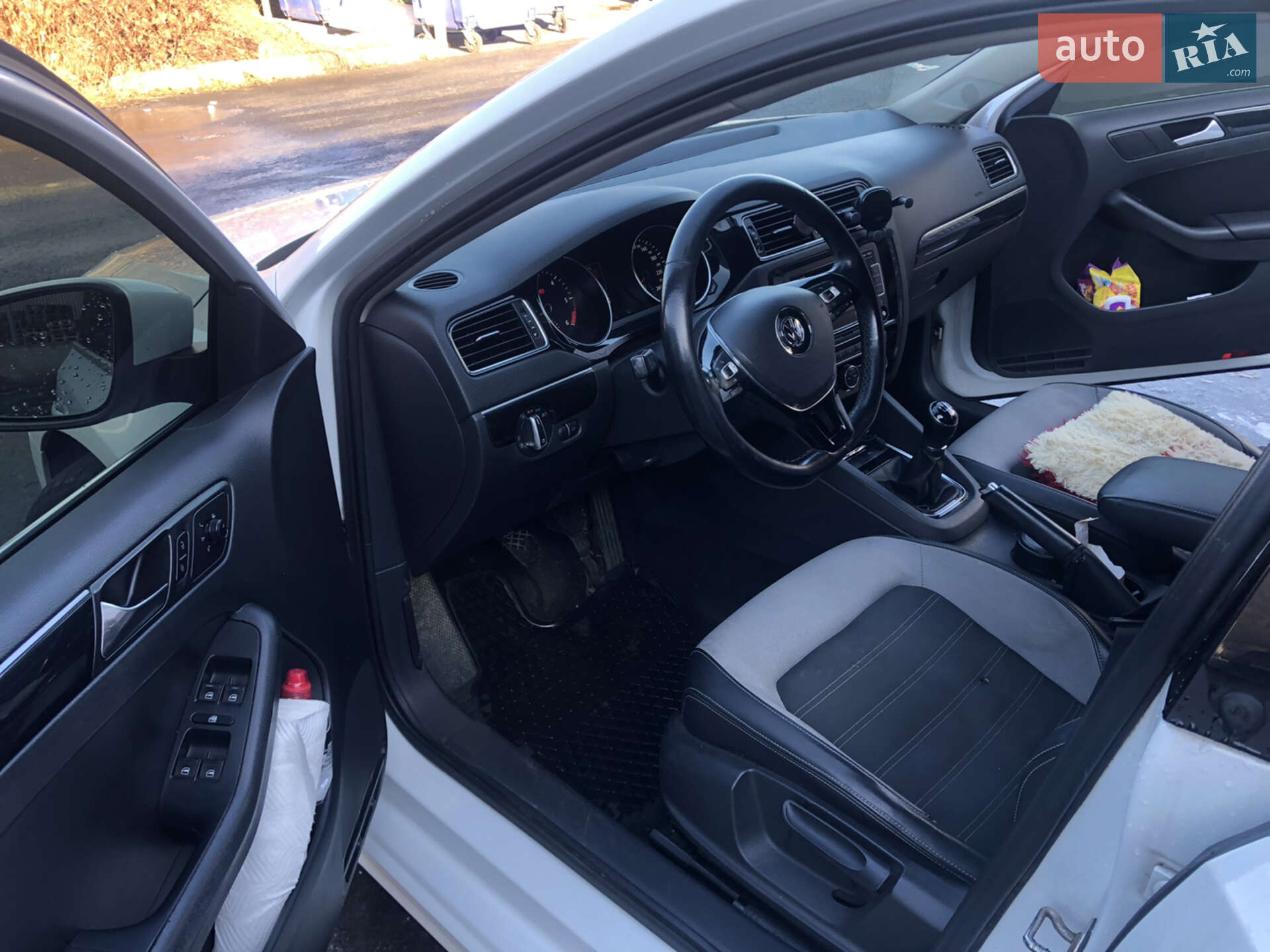 Volkswagen Jetta 2015 VIN WVWZZZ16ZFM054658 фото оголошення 10 з 21