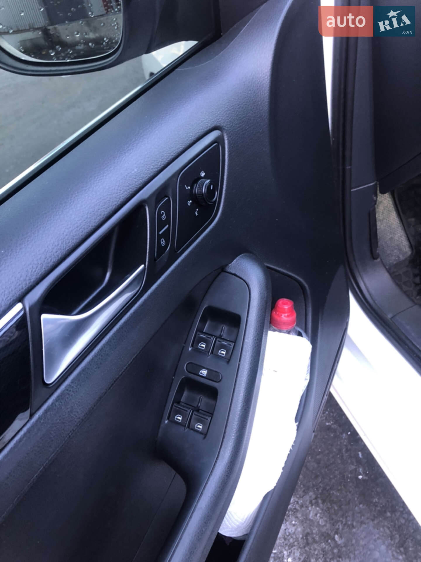 Volkswagen Jetta 2015 VIN WVWZZZ16ZFM054658 фото оголошення 18 з 21