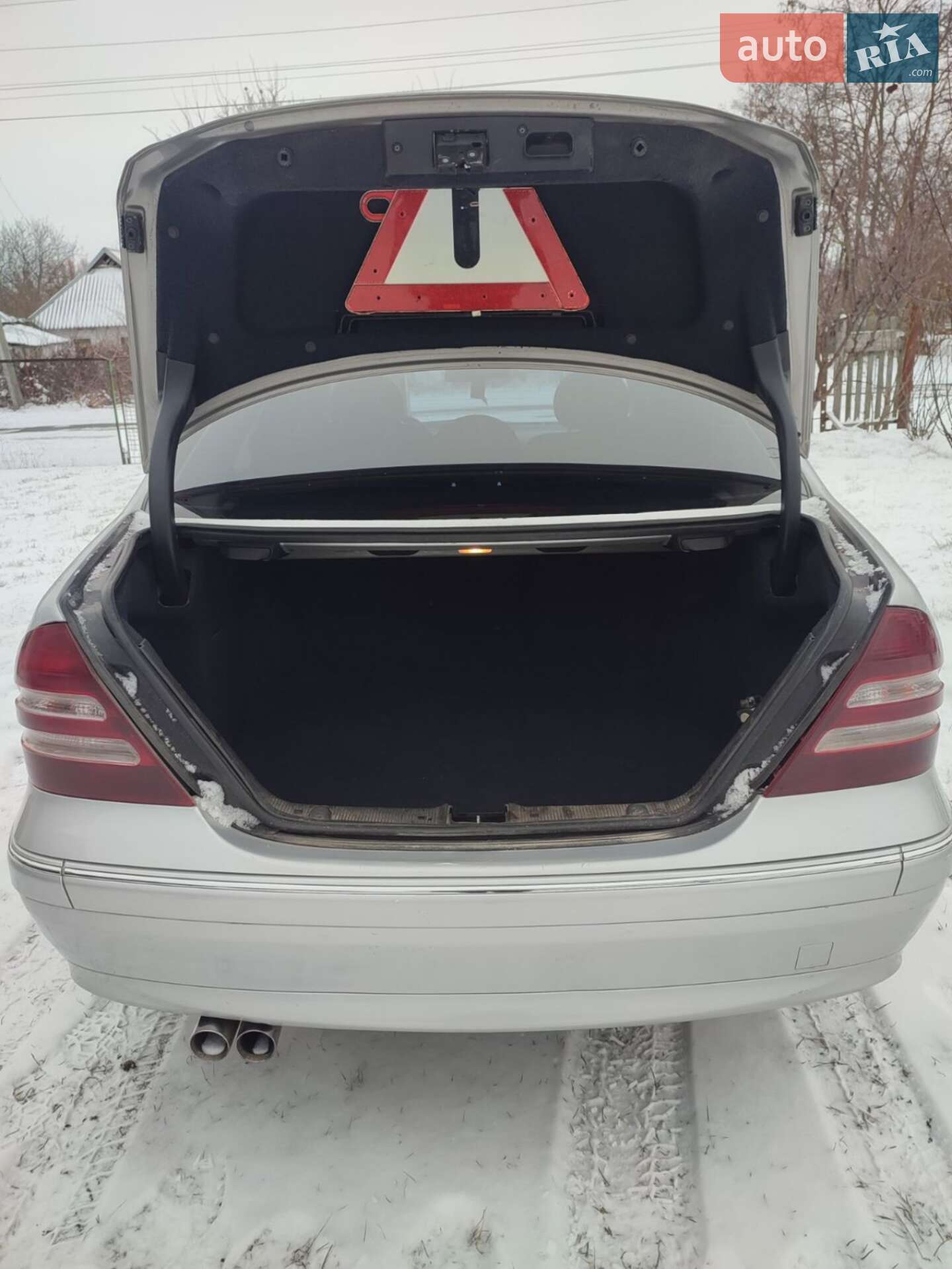 Mercedes-Benz C-Class 2004 VIN WDB2030421A657781 фото оголошення 4 з 7
