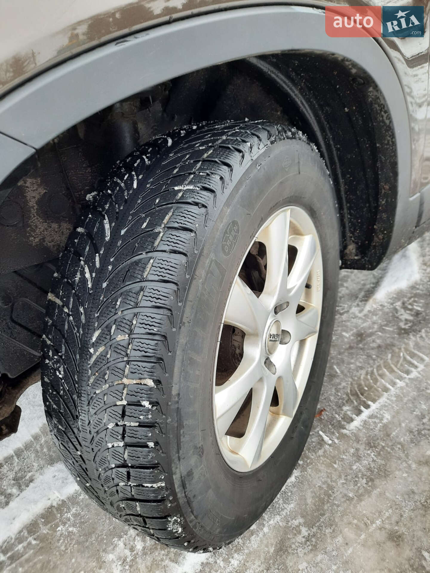 Kia Sorento 2009 VIN KNAKT814AA5042494 фото оголошення 8 з 12