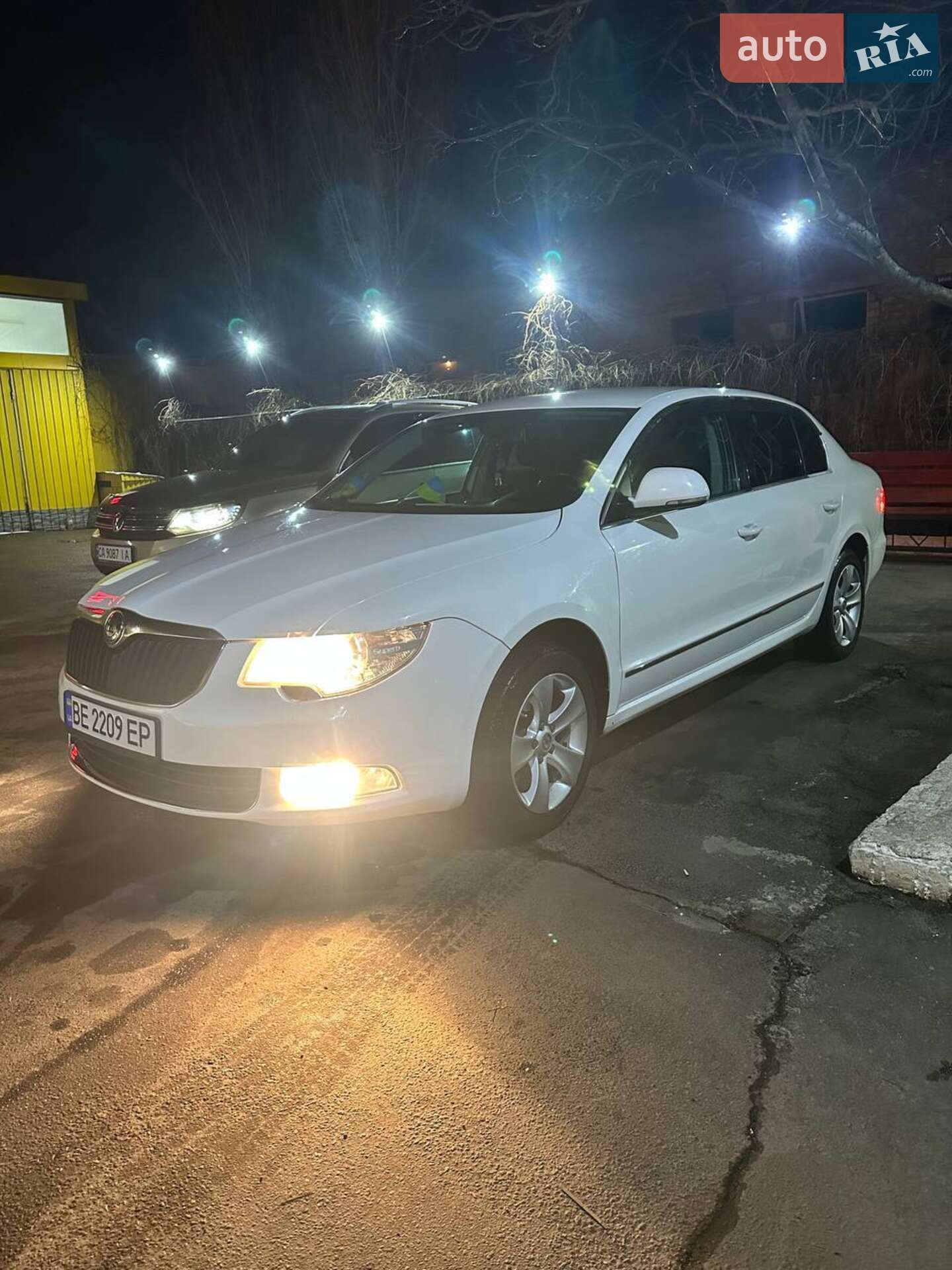 Skoda Superb 2011 VIN TMBAE73T5B9041422 фото оголошення 4 з 16