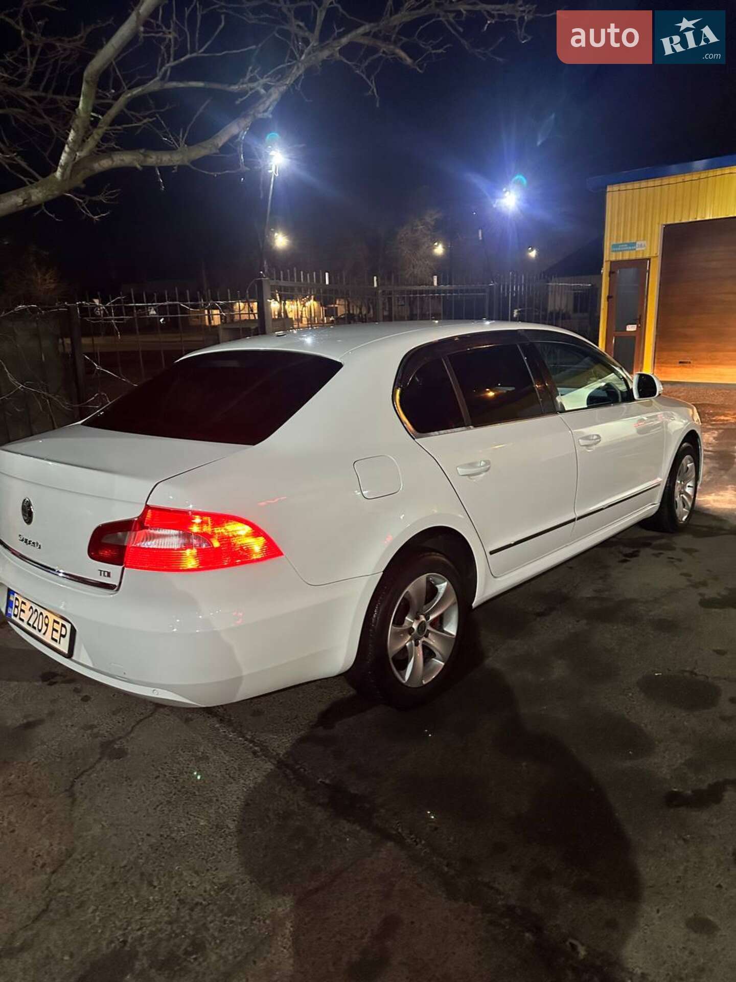 Skoda Superb 2011 VIN TMBAE73T5B9041422 фото оголошення 6 з 16