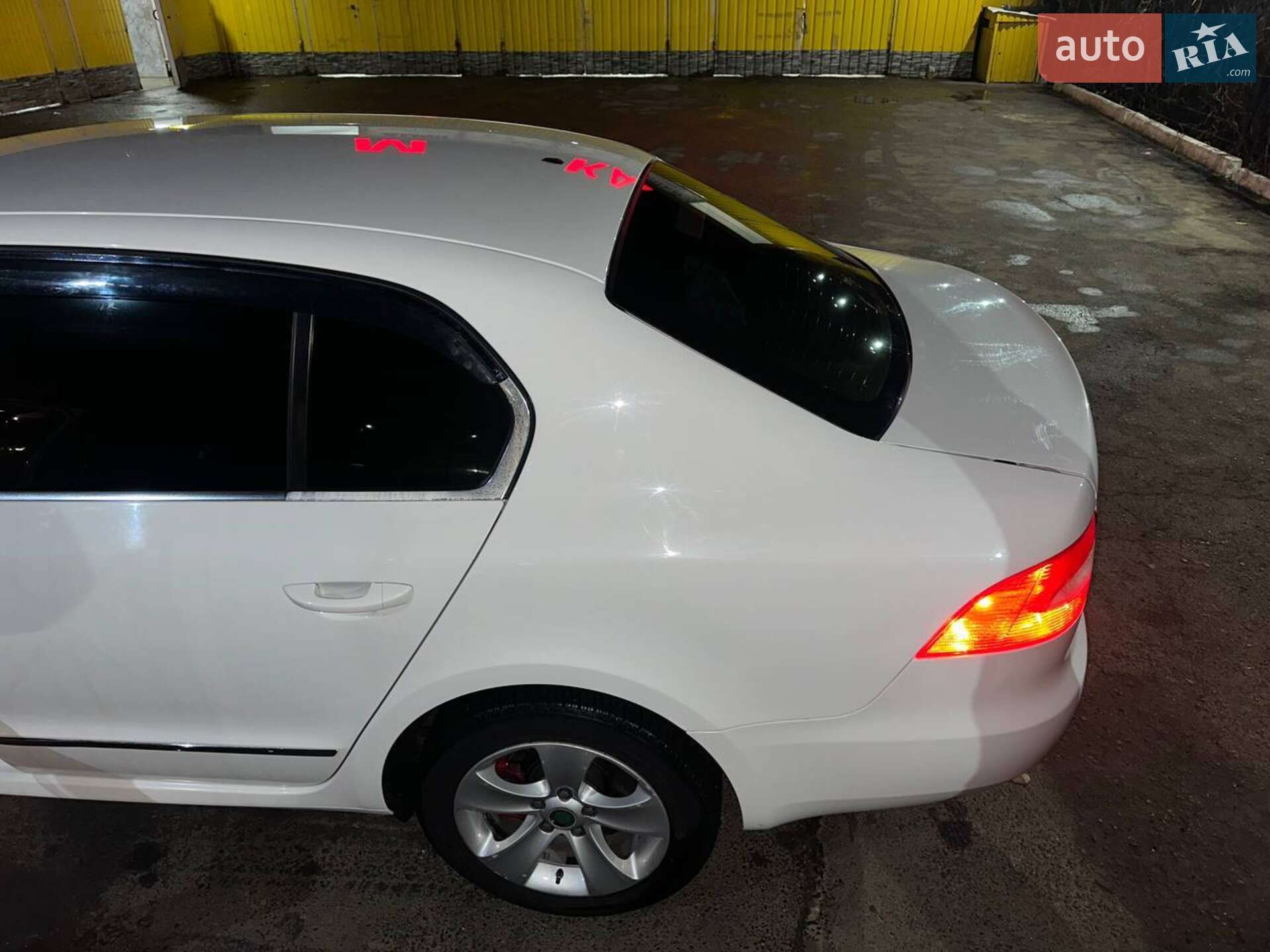 Skoda Superb 2011 VIN TMBAE73T5B9041422 фото оголошення 13 з 16