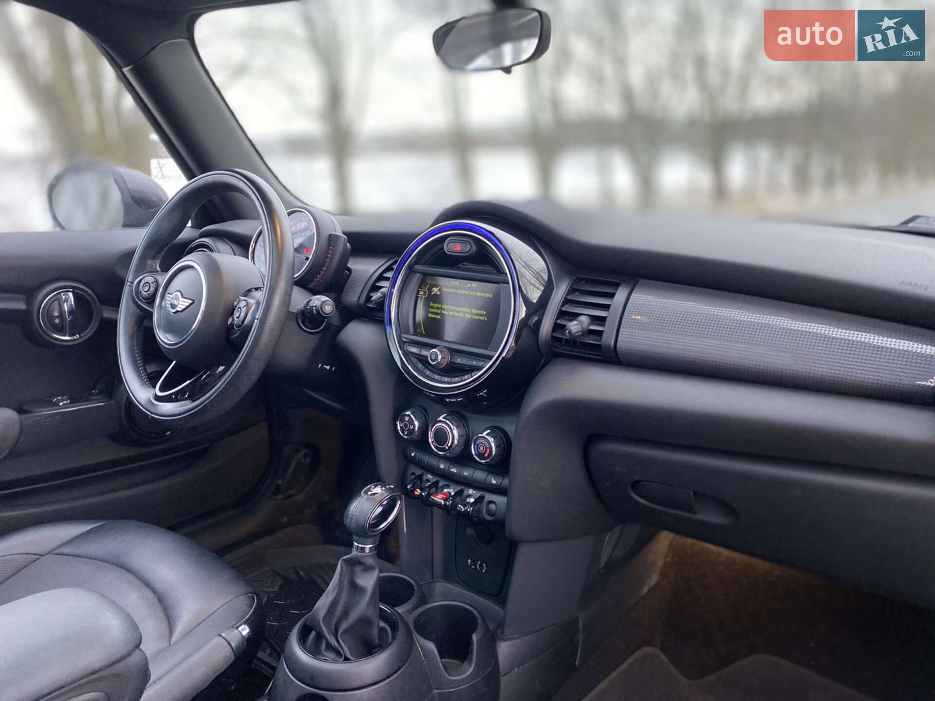 MINI Hatch 2017 VIN WMWXP5C31H2G60545 фото оголошення 2 з 15