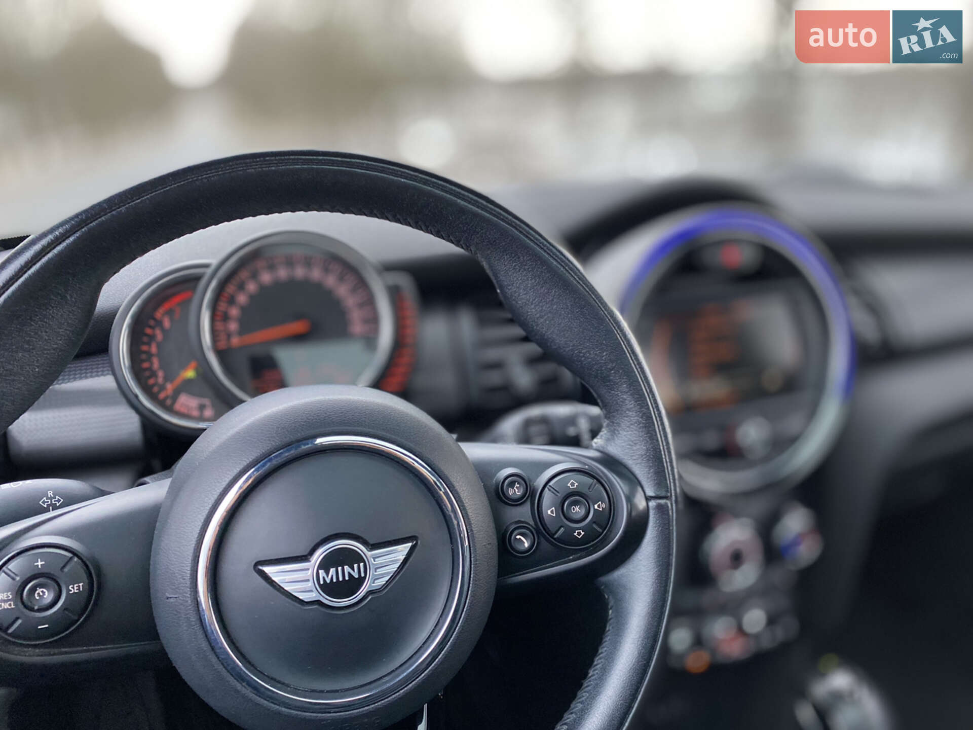 MINI Hatch 2017 VIN WMWXP5C31H2G60545 фото оголошення 5 з 15