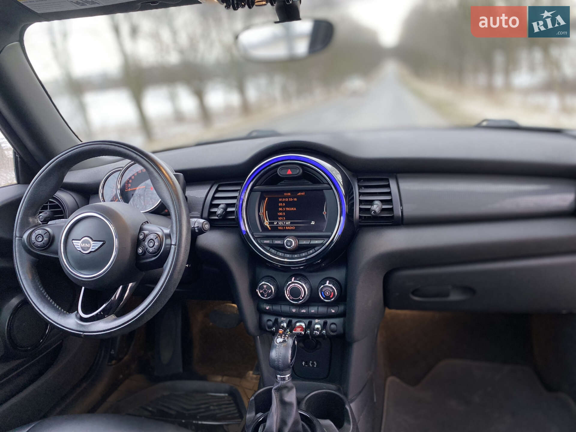 MINI Hatch 2017 VIN WMWXP5C31H2G60545 фото оголошення 6 з 15