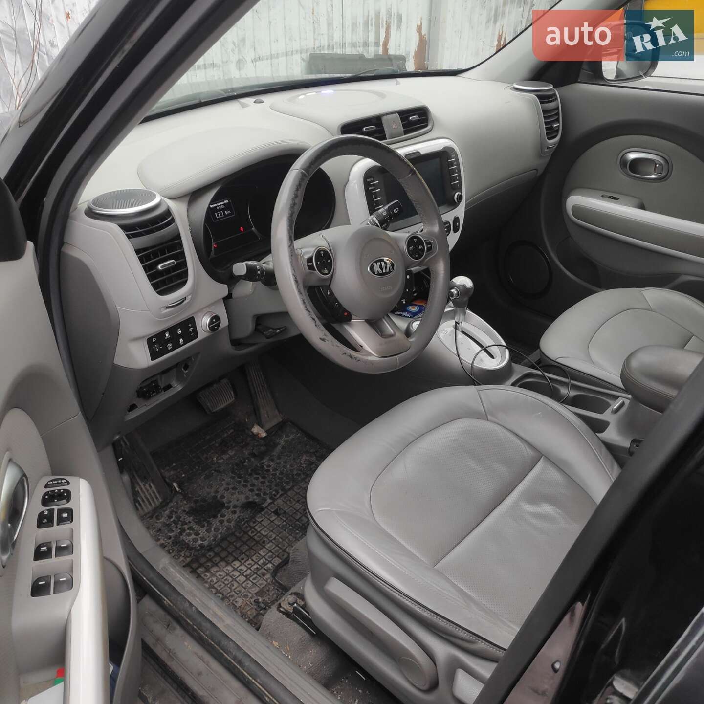 Kia Soul 2015 VIN KNAJX81EFG7010798 фото оголошення 30 з 31