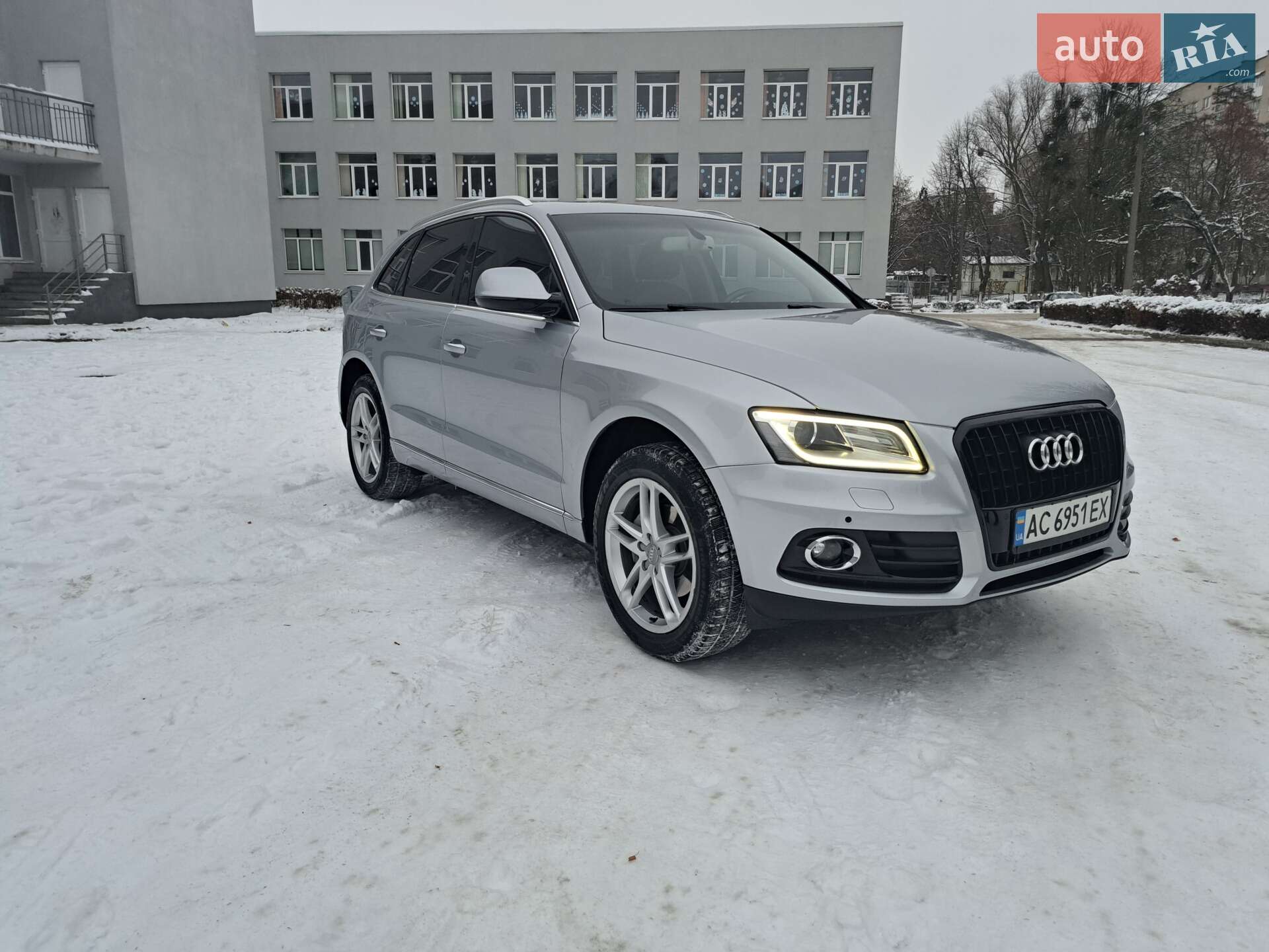 Audi Q5 2015 VIN WA1L2AFP0GA083591 фото оголошення 8 з 33