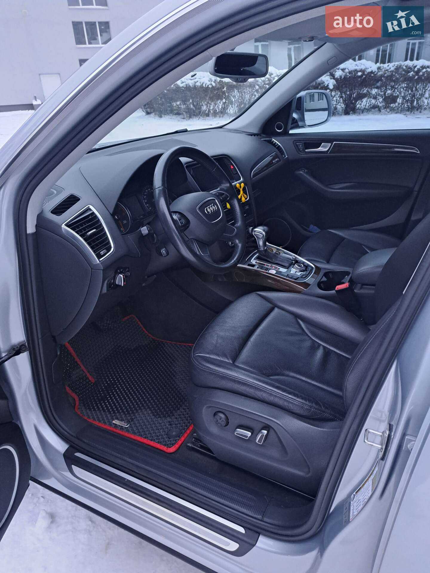 Audi Q5 2015 VIN WA1L2AFP0GA083591 фото оголошення 12 з 33