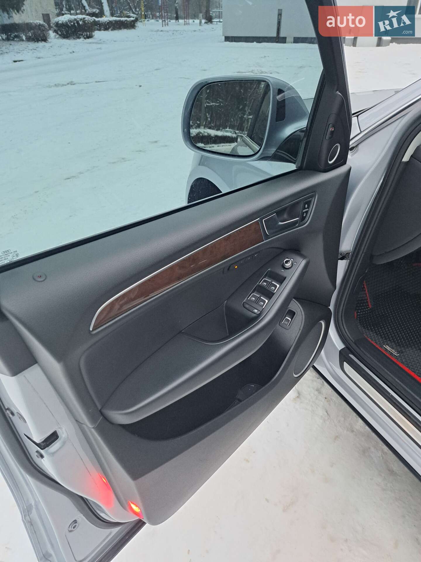 Audi Q5 2015 VIN WA1L2AFP0GA083591 фото оголошення 14 з 33