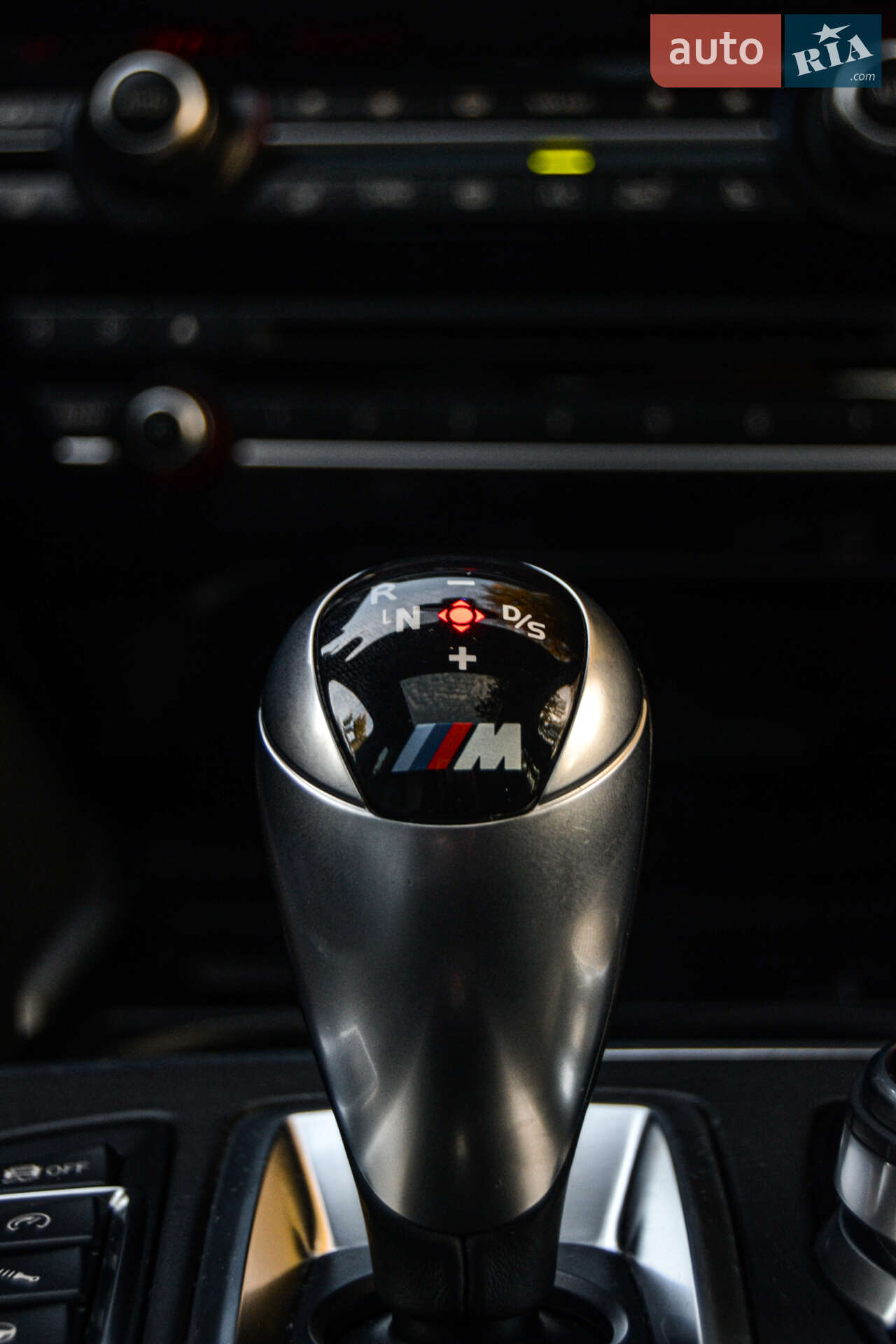 BMW X6 M 2016 VIN 5YMKW8C58H0U71698 фото оголошення 10 з 15