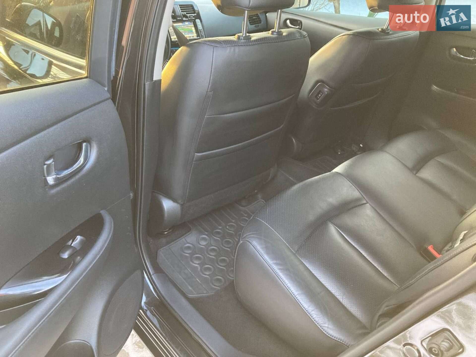 Nissan Leaf 2016 VIN SJNFAAZE0U6055426 фото оголошення 28 з 48