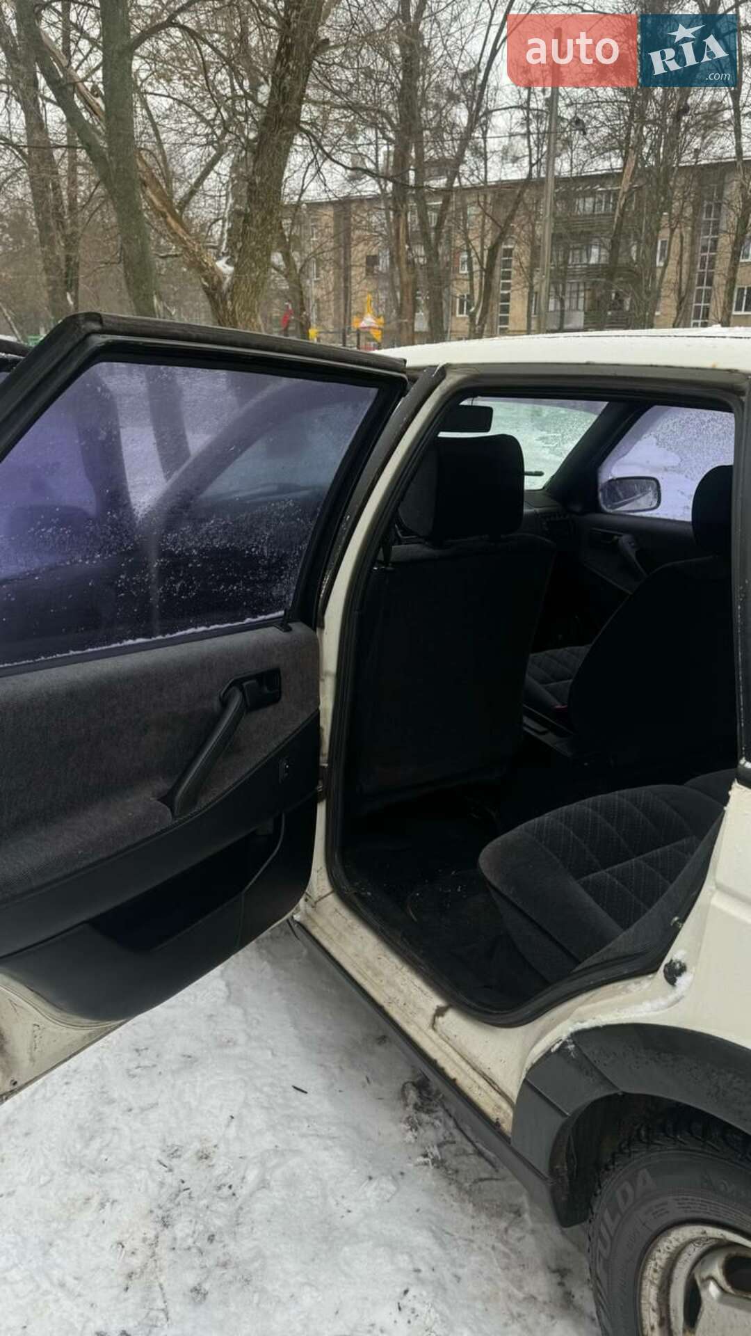 Volkswagen Passat 1991 VIN WVWZZZ31ZMB044864 фото оголошення 5 з 9