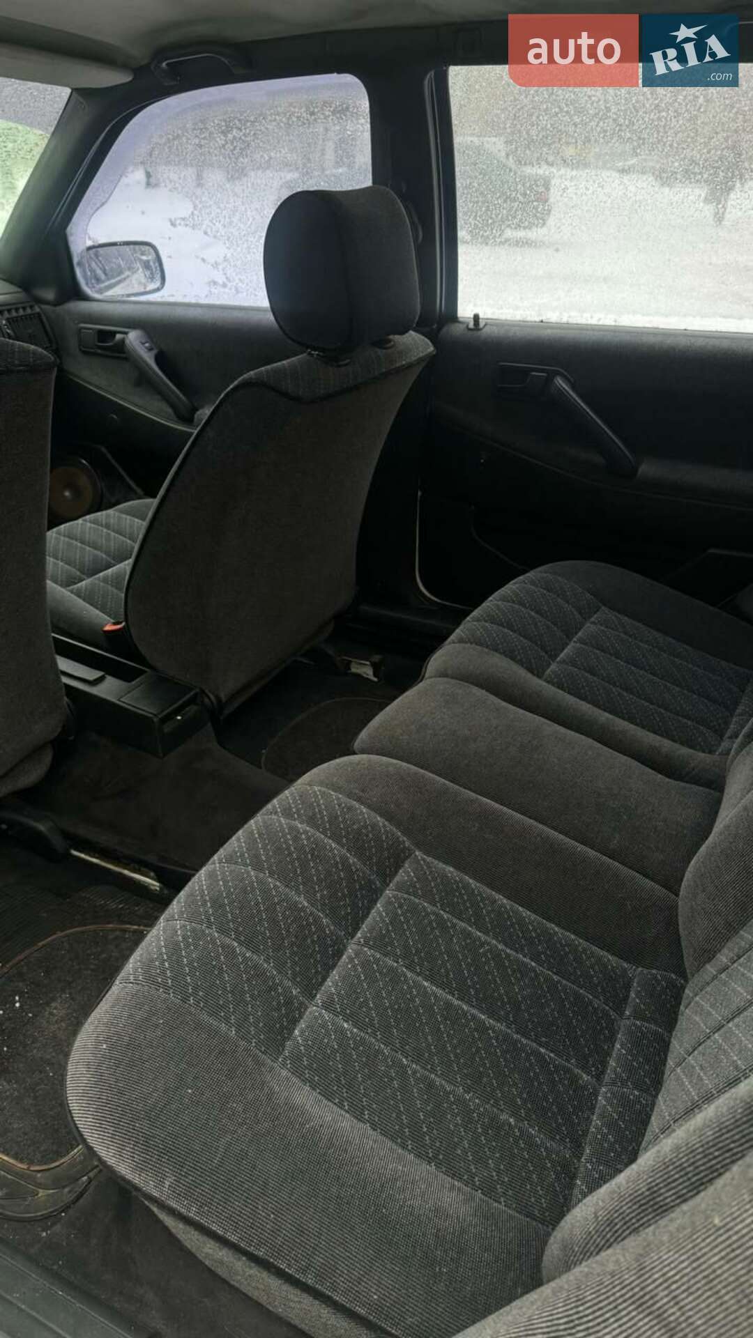 Volkswagen Passat 1991 VIN WVWZZZ31ZMB044864 фото оголошення 8 з 9