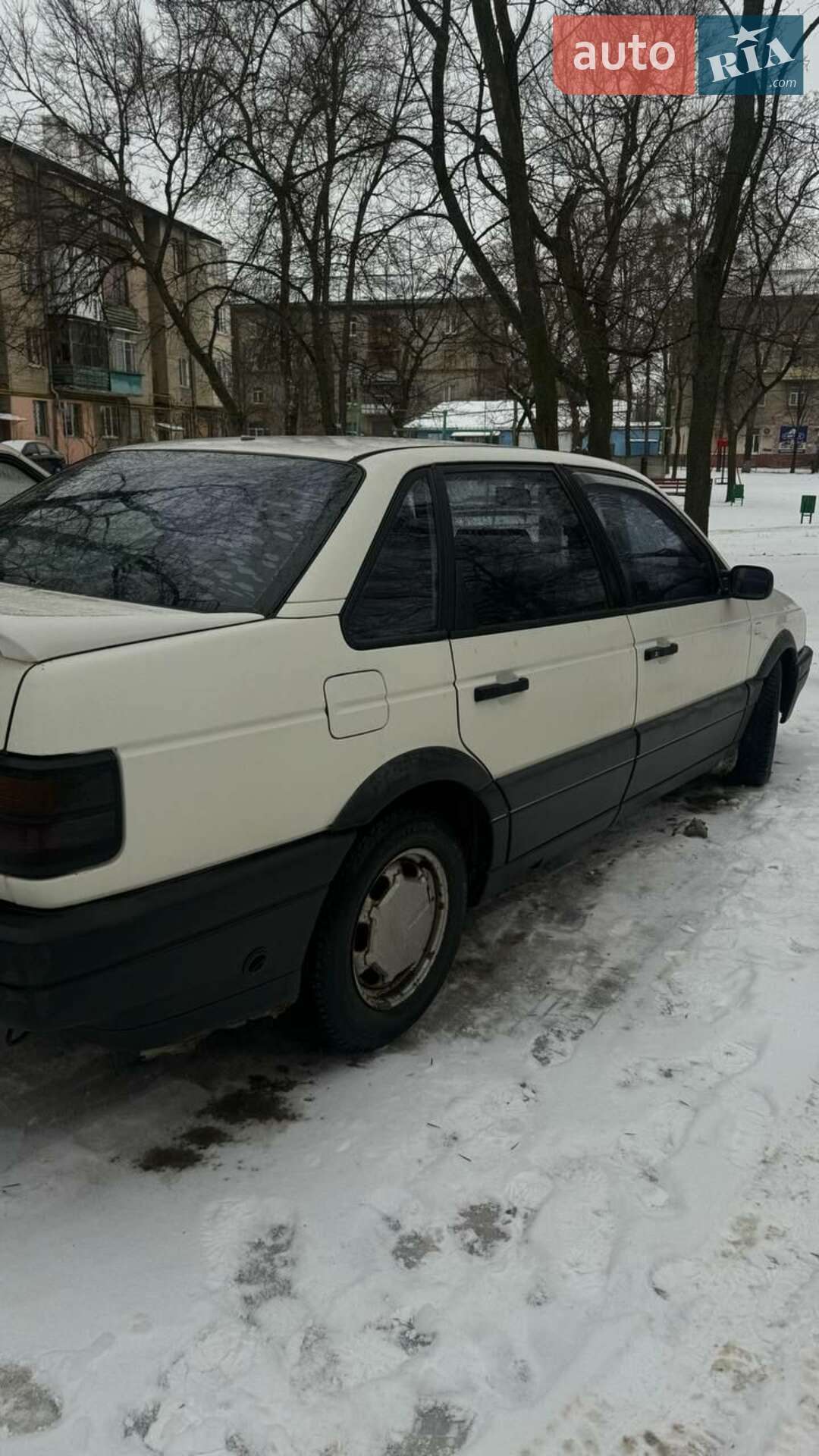 Volkswagen Passat 1991 VIN WVWZZZ31ZMB044864 фото оголошення 3 з 9