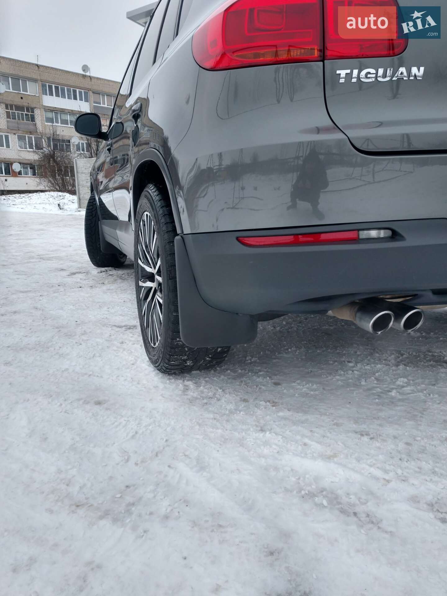 Volkswagen Tiguan 2015 VIN WVGAV7AX7FW612630 фото оголошення 2 з 15