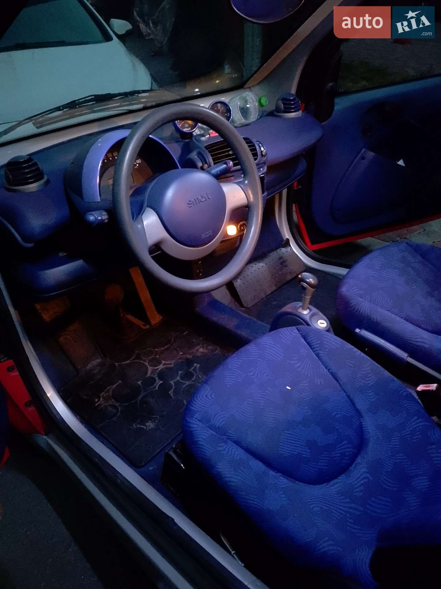 Smart Fortwo 1999 VIN WME01MC01XH080771 фото оголошення 2 з 7