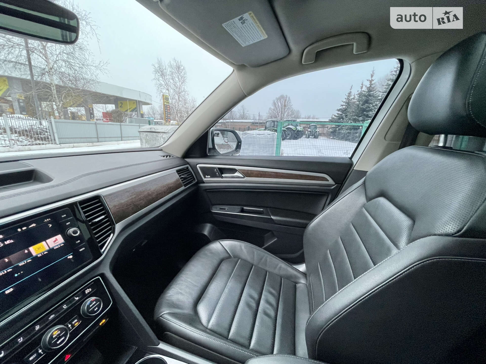 Volkswagen Atlas 2018 VIN 1V2NR2CA0JC589898 фото оголошення 8 з 10