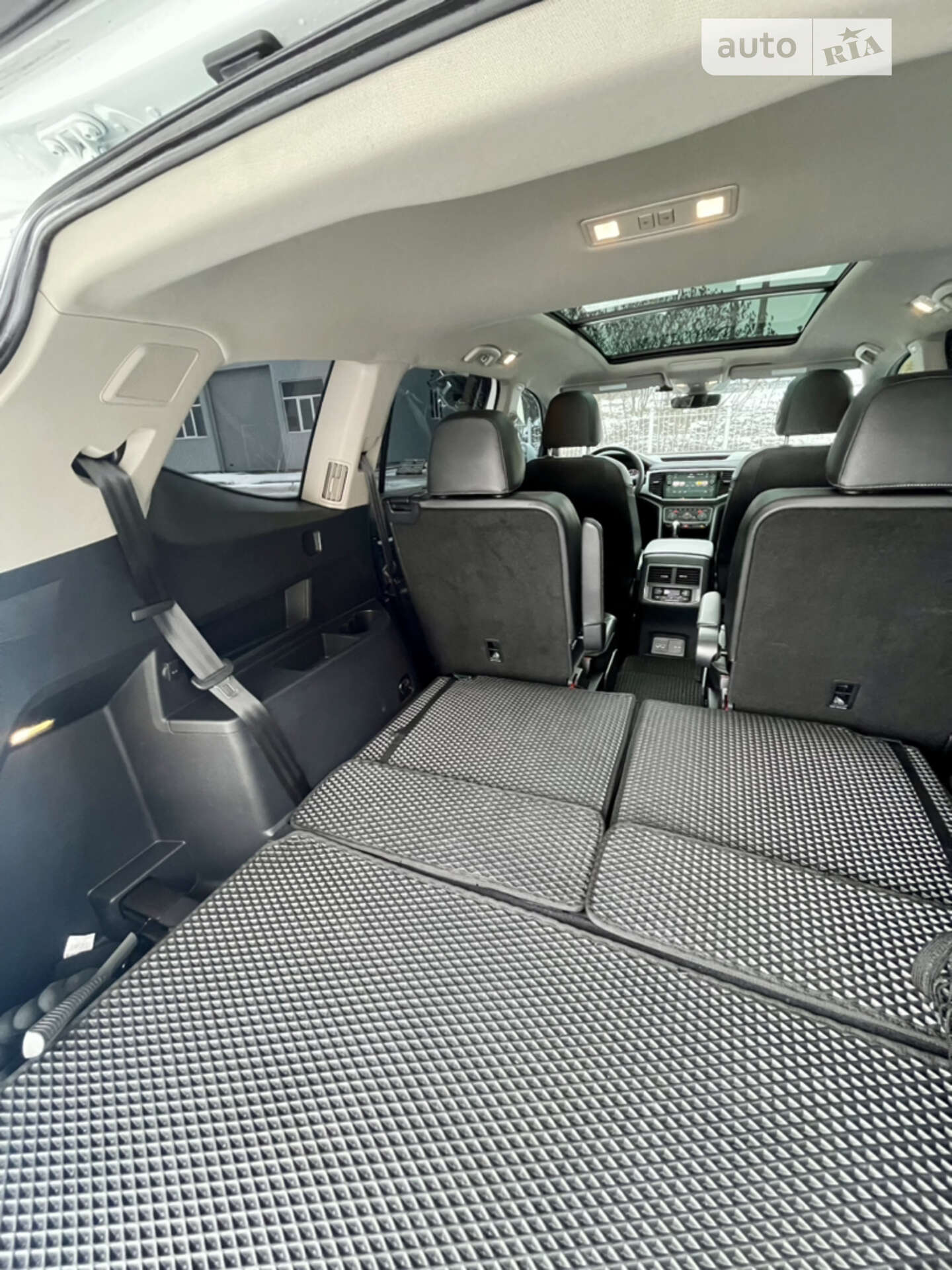 Volkswagen Atlas 2018 VIN 1V2NR2CA0JC589898 фото оголошення 10 з 10