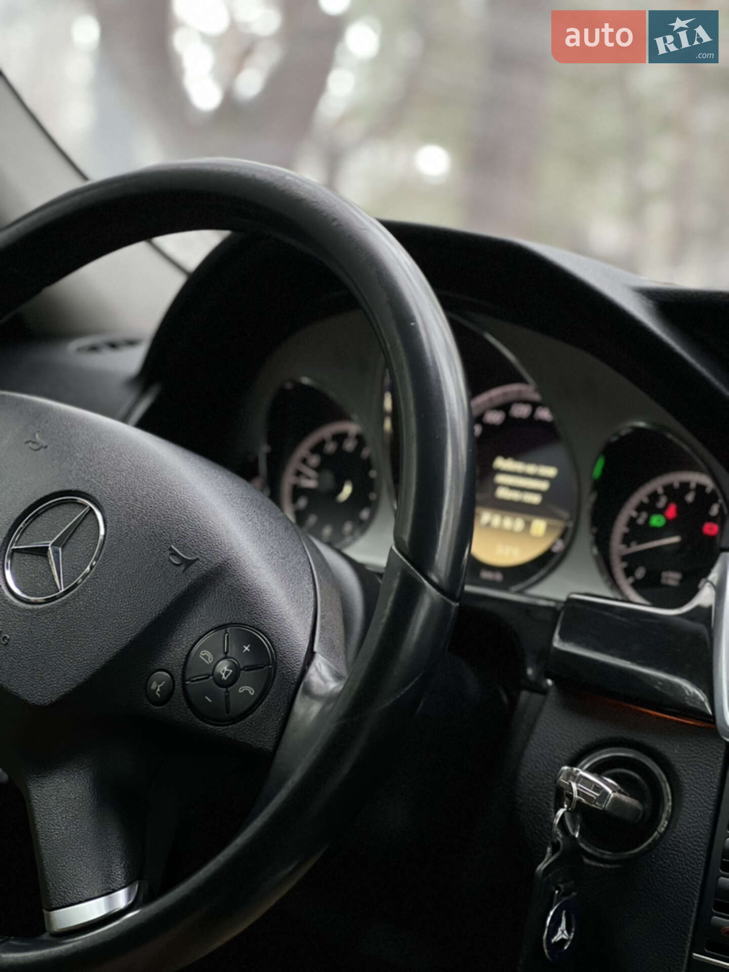 Mercedes-Benz E-Class 2011 VIN WDD2120411A513019 фото оголошення 5 з 16