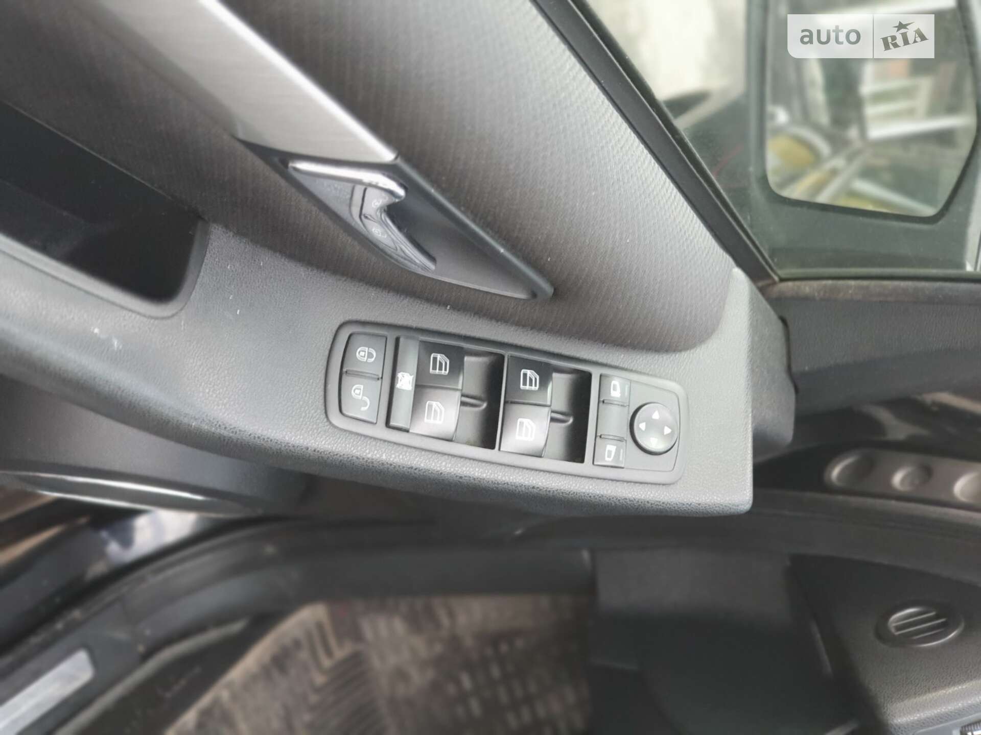 Mercedes-Benz B-Class 2007 VIN WDD2452321J313205 фото оголошення 2 з 12