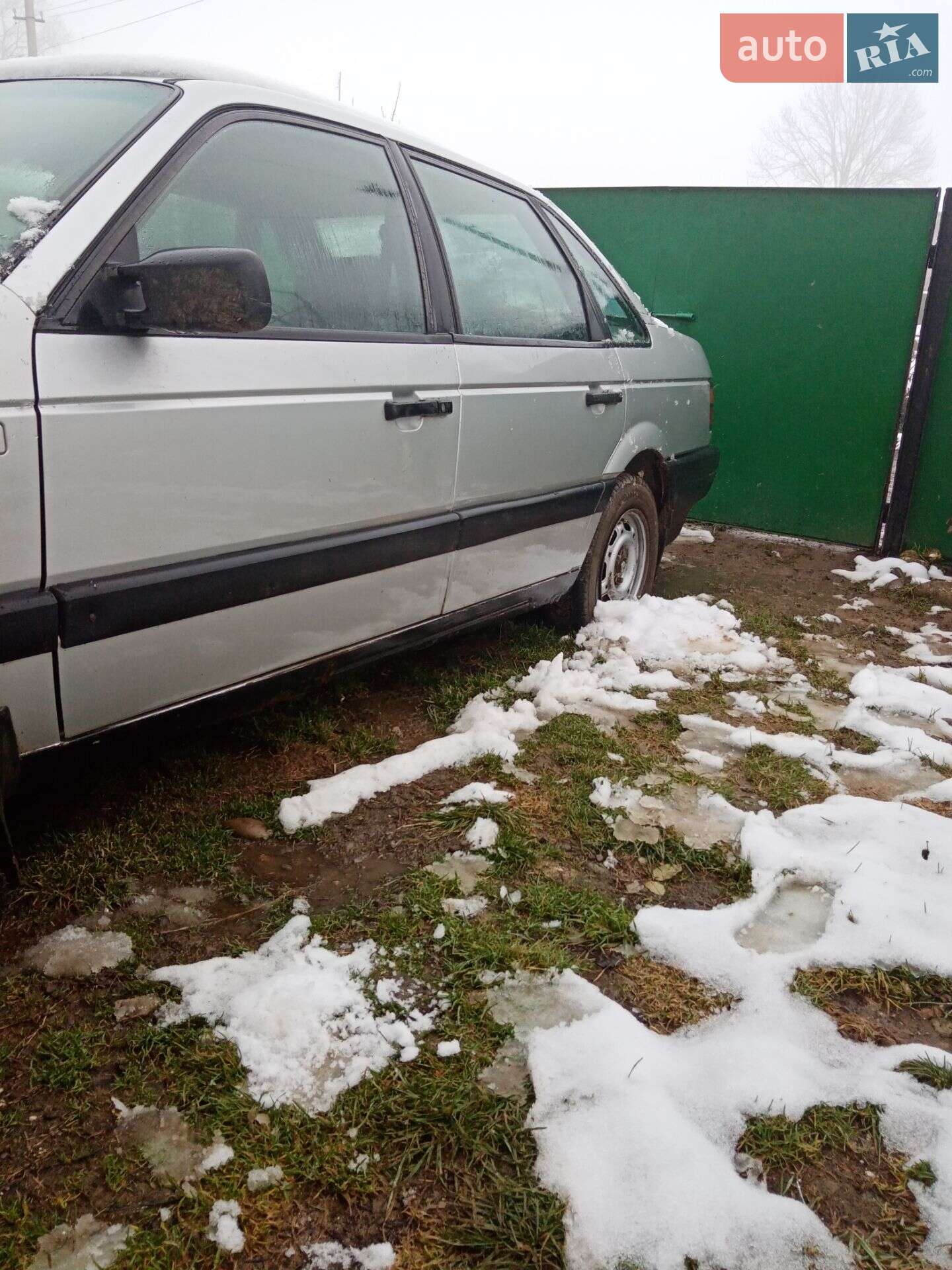 Volkswagen Passat 1988 VIN WVWZZZ33ZFE315669 фото оголошення 7 з 14
