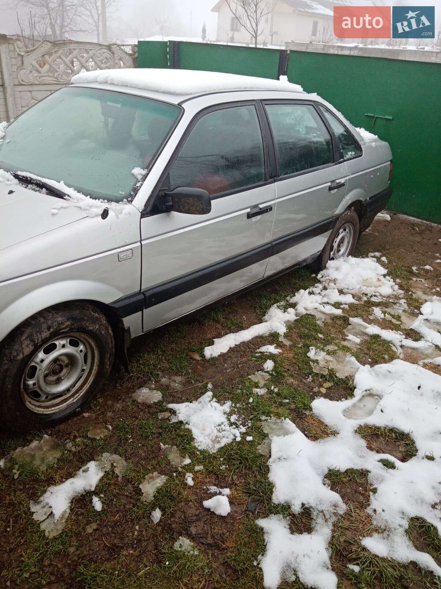 Volkswagen Passat 1988 VIN WVWZZZ33ZFE315669 фото оголошення 8 з 14