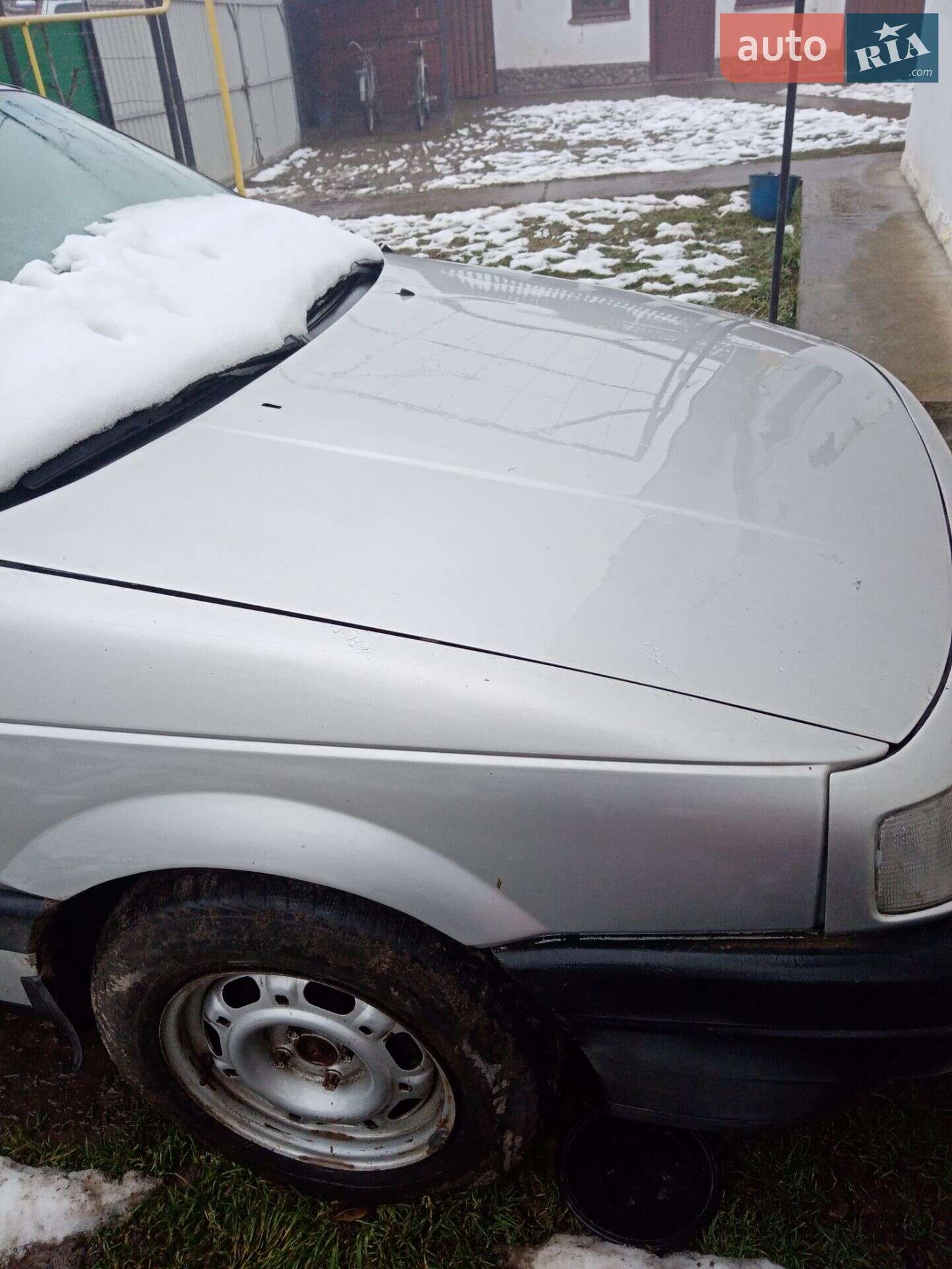 Volkswagen Passat 1988 VIN WVWZZZ33ZFE315669 фото оголошення 11 з 14