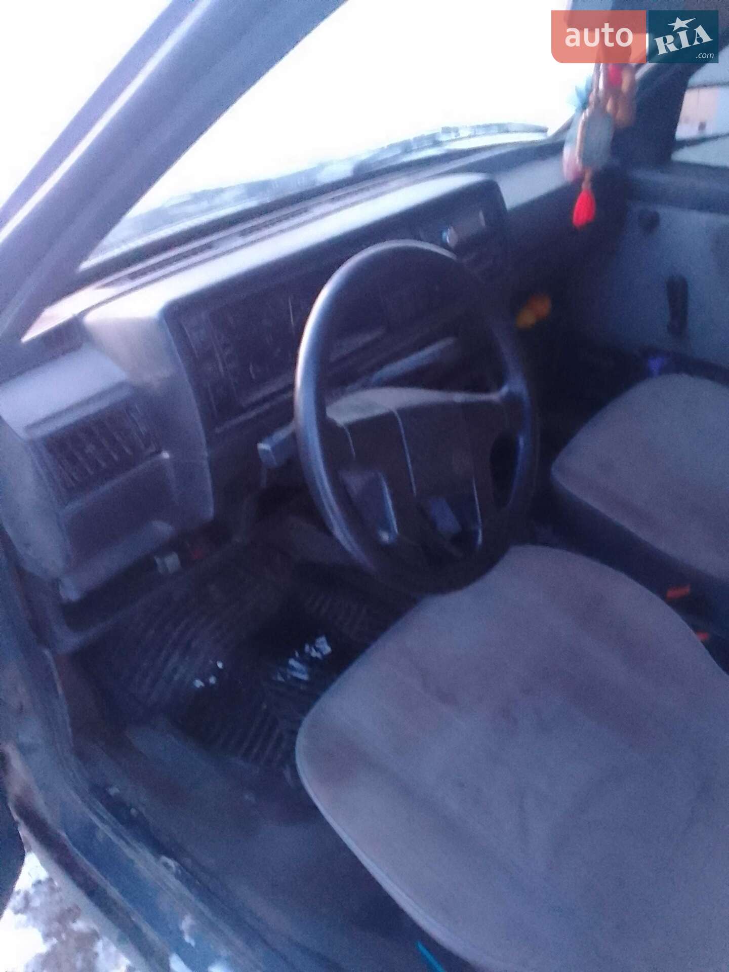 Volkswagen Jetta 1990 VIN WVWZZZ1GZLW279196 фото оголошення 5 з 8