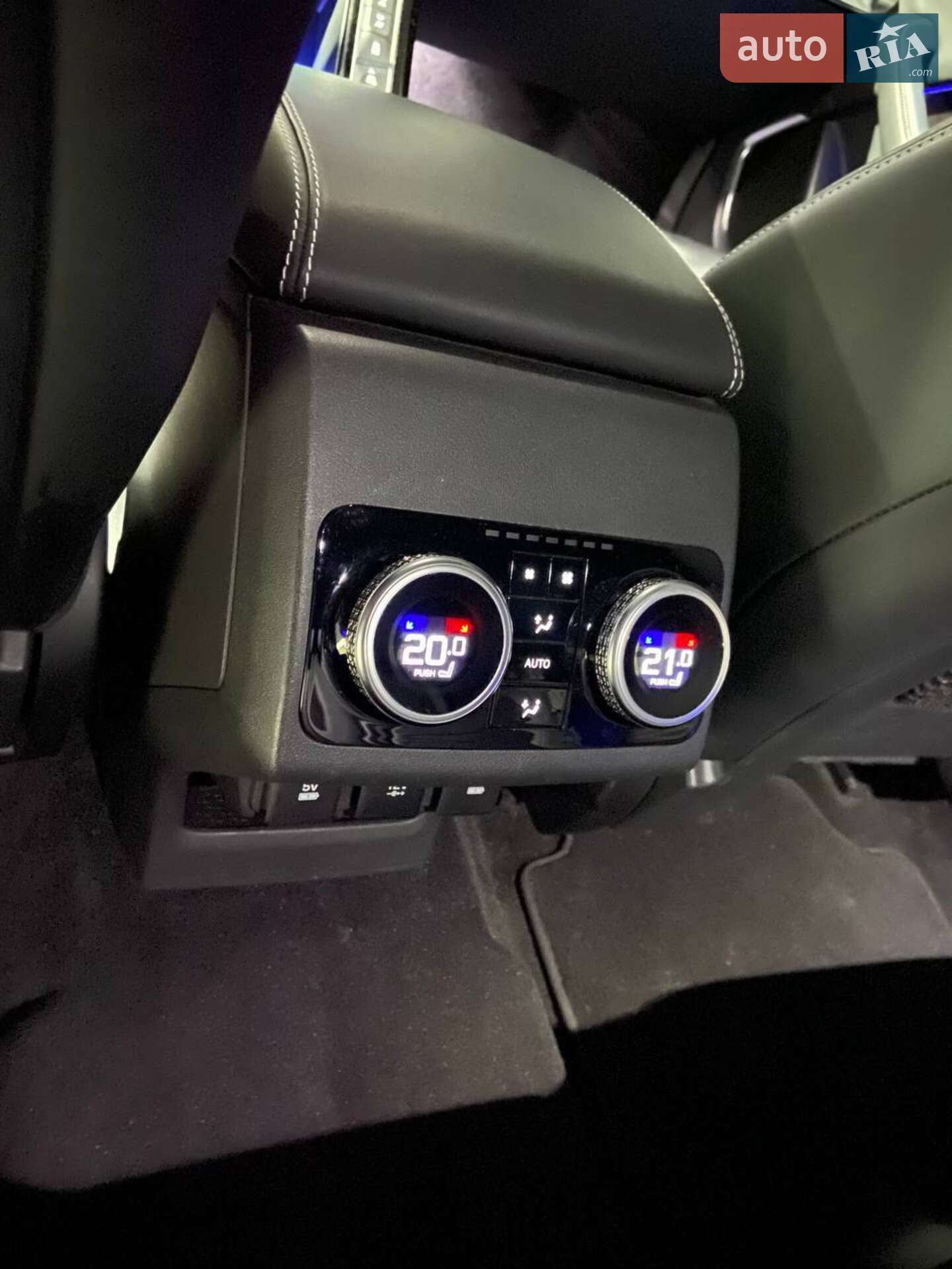 Jaguar I-Pace 2018 VIN SADHA2B1XK1F66754 фото оголошення 6 з 15