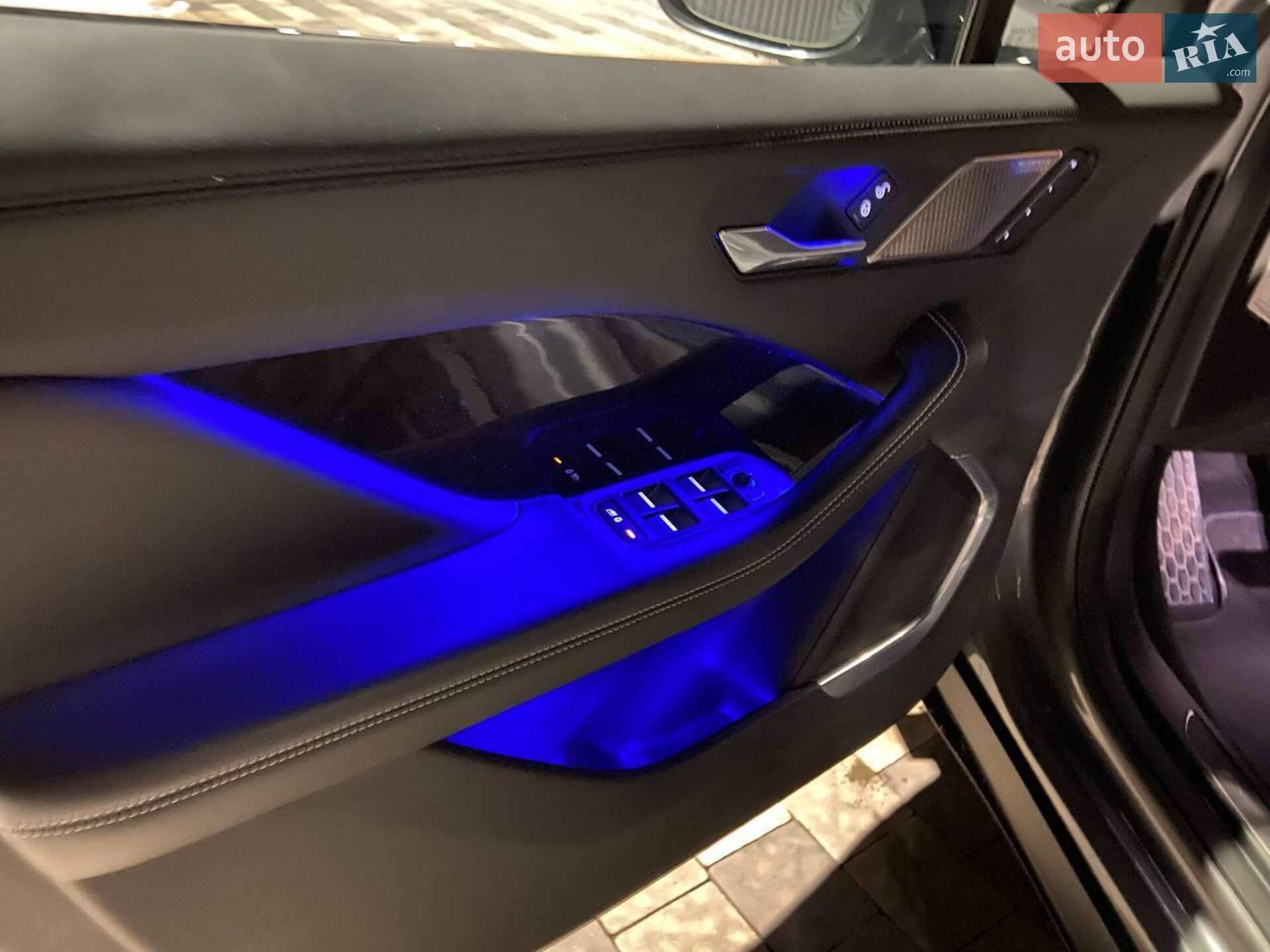 Jaguar I-Pace 2018 VIN SADHA2B1XK1F66754 фото оголошення 7 з 15