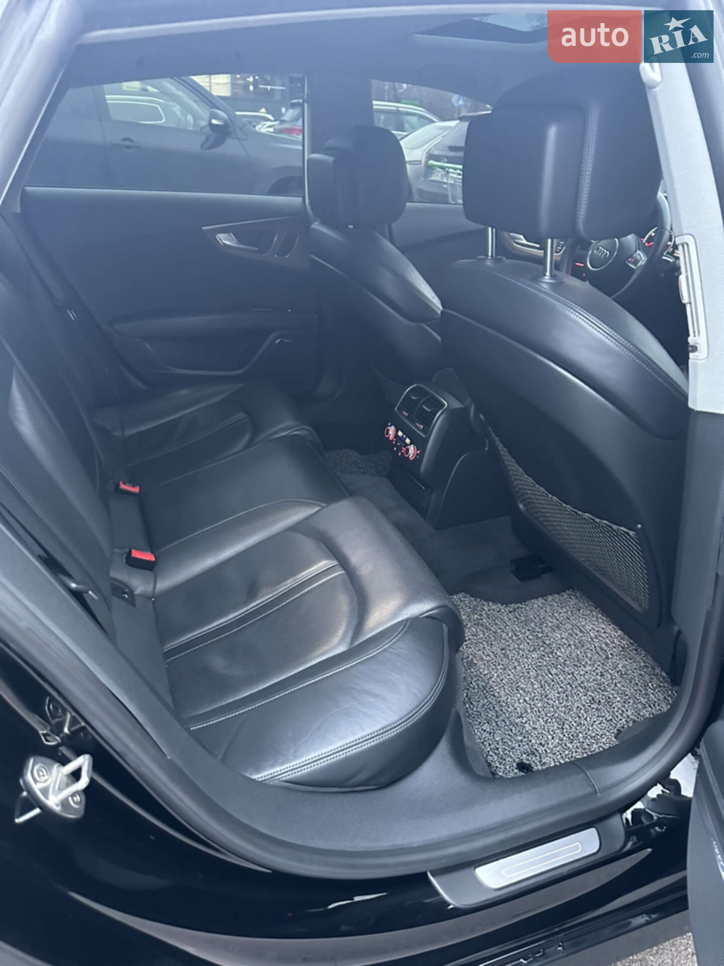 Audi A7 Sportback 2016 VIN WAUZZZ4G6GN136992 фото оголошення 3 з 12