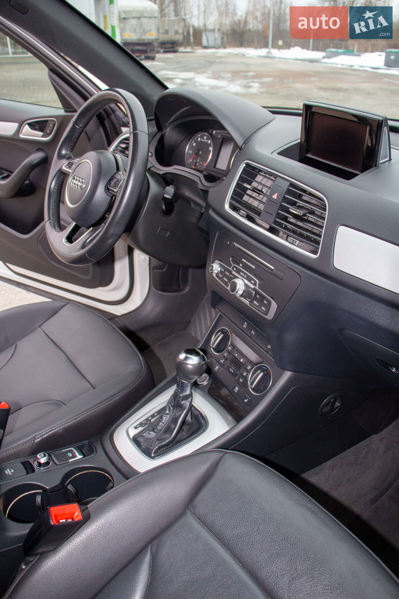 Audi Q3 2016 VIN WA1BCCFS7HR010035 фото оголошення 11 з 22