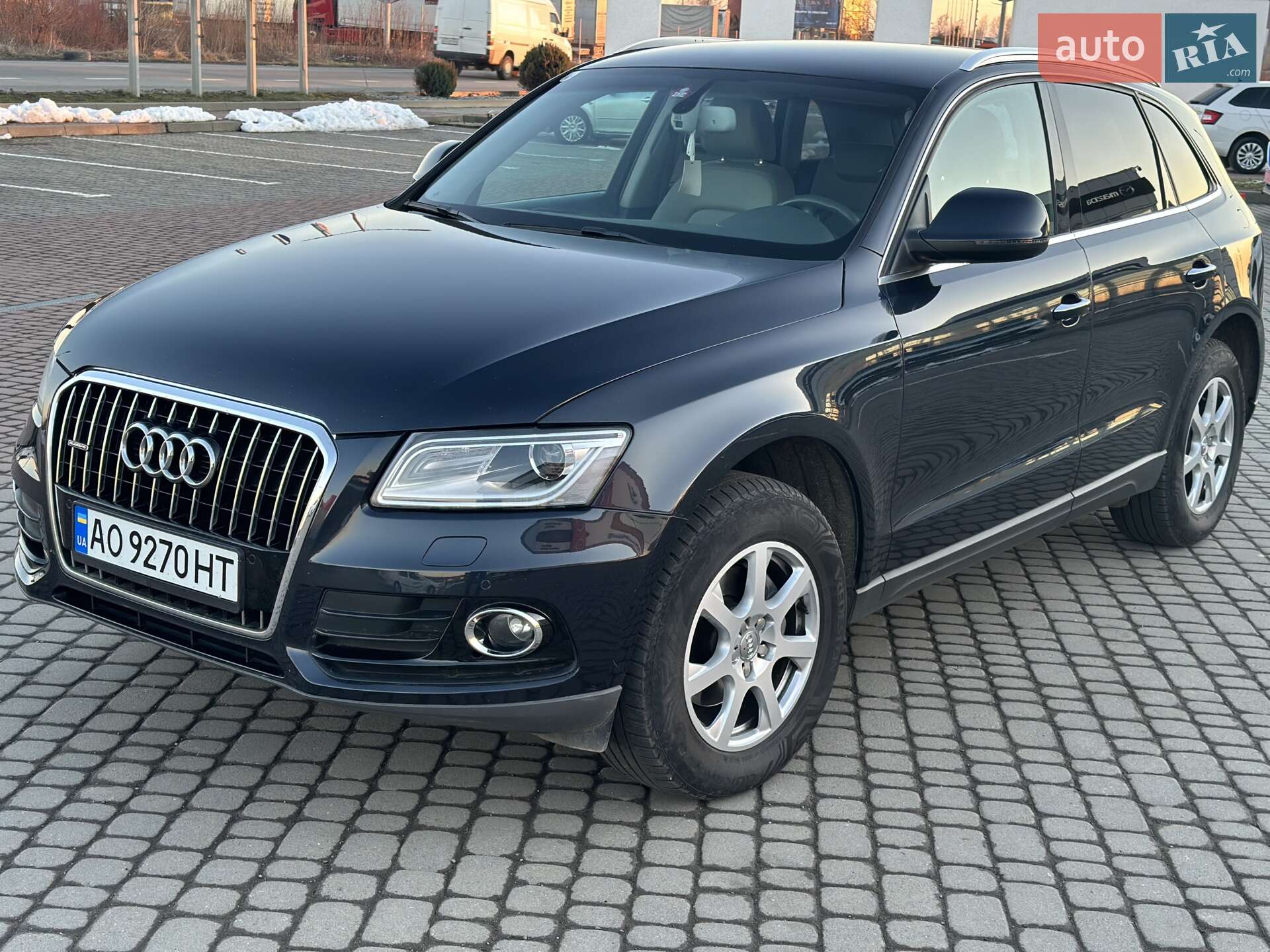 Audi Q5 2014 VIN WAUZZZ8R9FA050710 фото оголошення 2 з 18