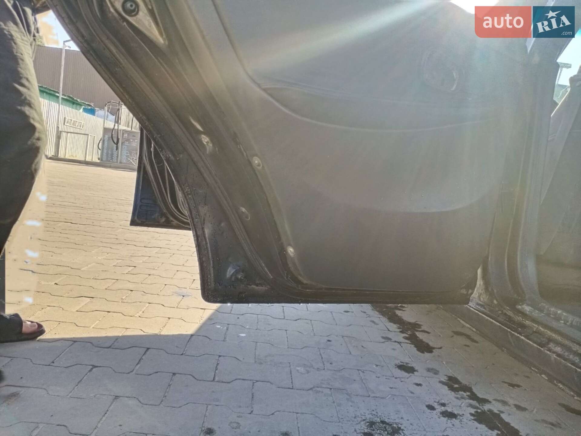 Hyundai Sonata 1997 VIN KMHCF31FPVU773820 фото оголошення 2 з 13