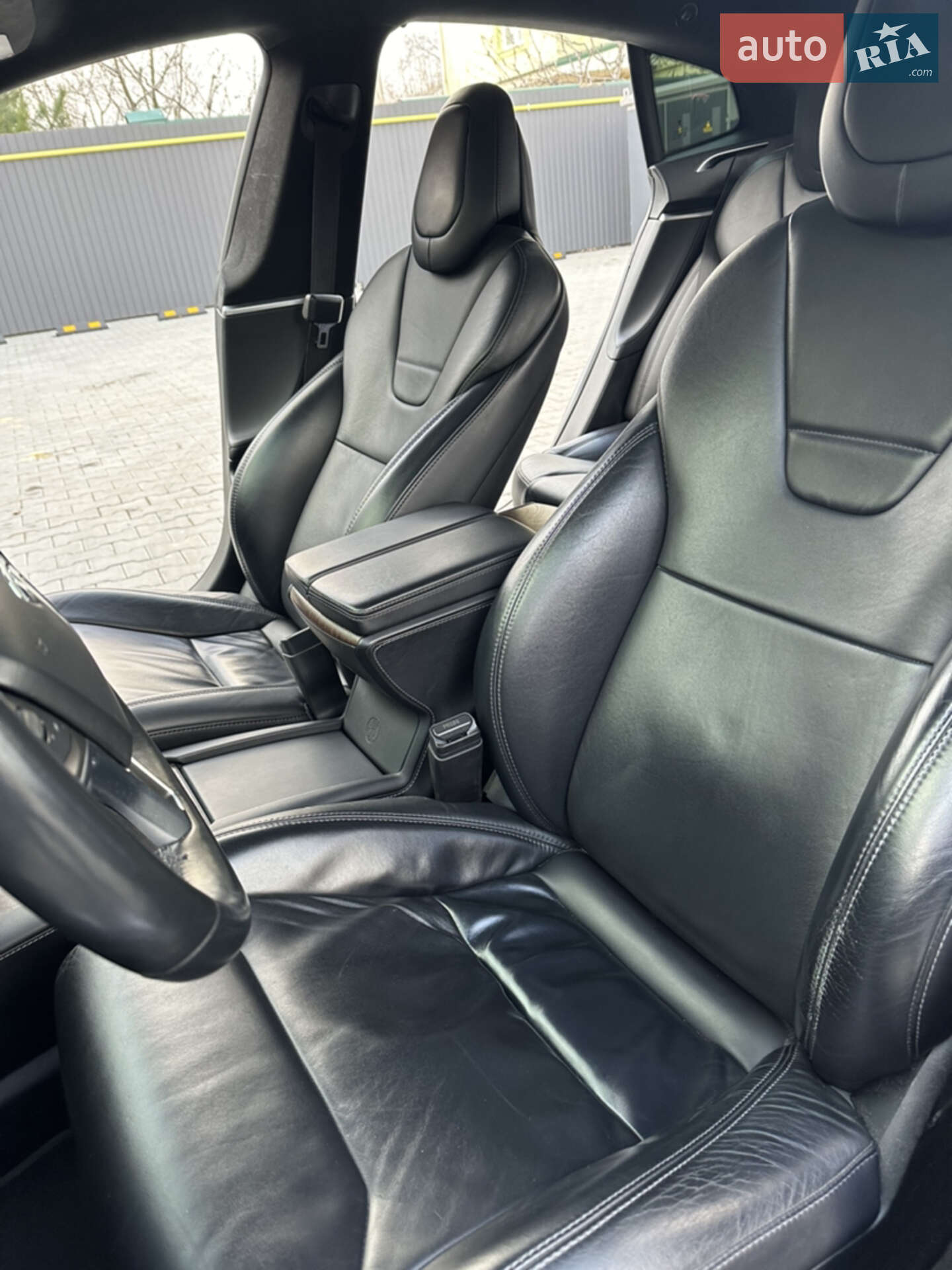 Tesla Model S 2017 VIN 5YJSA1E20HF208205 фото оголошення 6 з 8