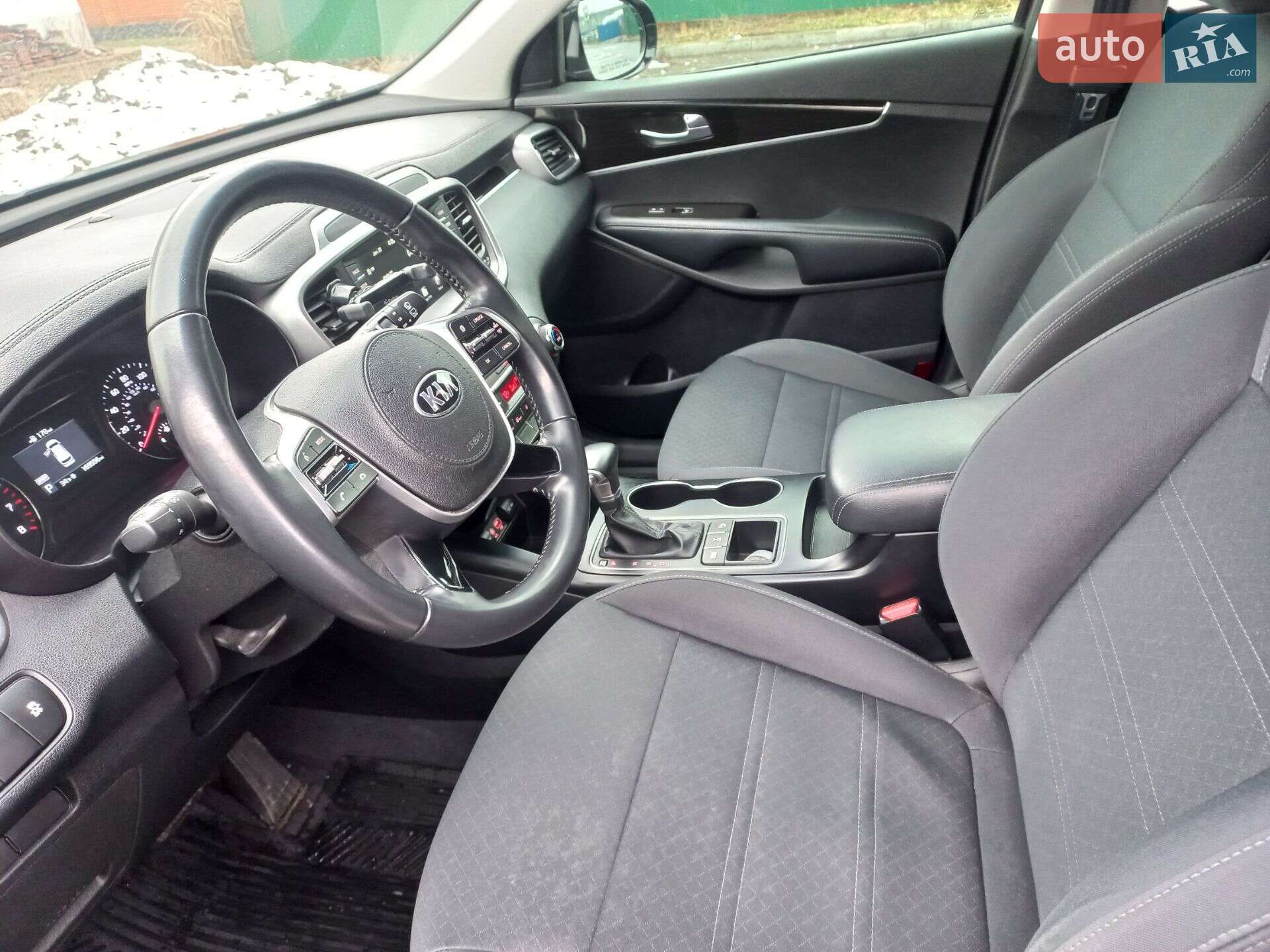 Kia Sorento 2019 VIN 5XYPGDA53KG591224 фото оголошення 24 з 43