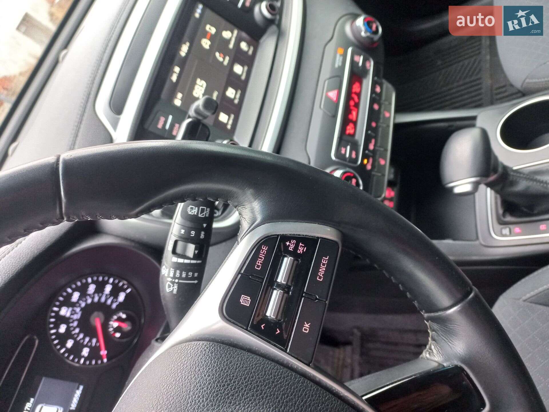 Kia Sorento 2019 VIN 5XYPGDA53KG591224 фото оголошення 25 з 43