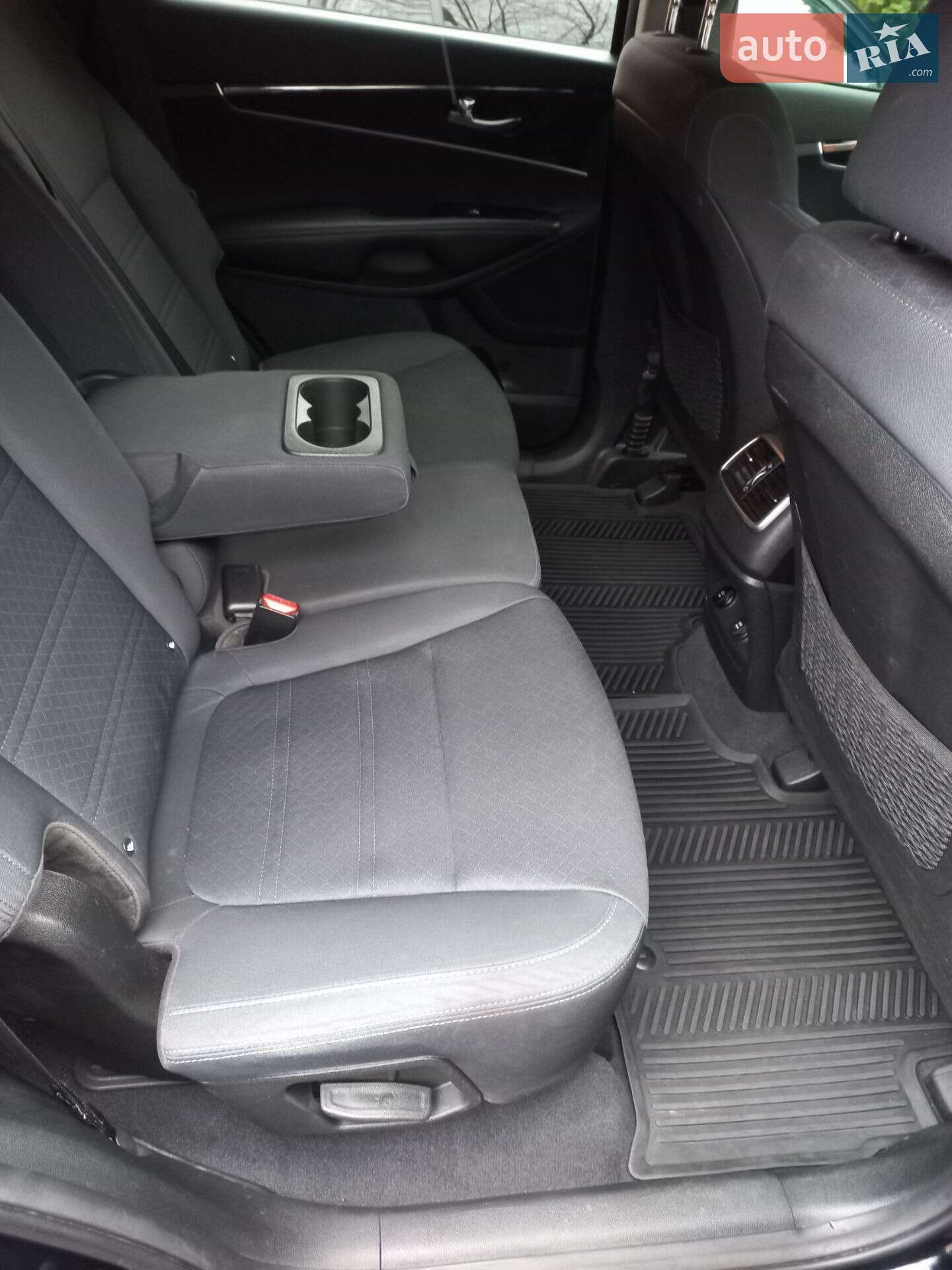 Kia Sorento 2019 VIN 5XYPGDA53KG591224 фото оголошення 43 з 43