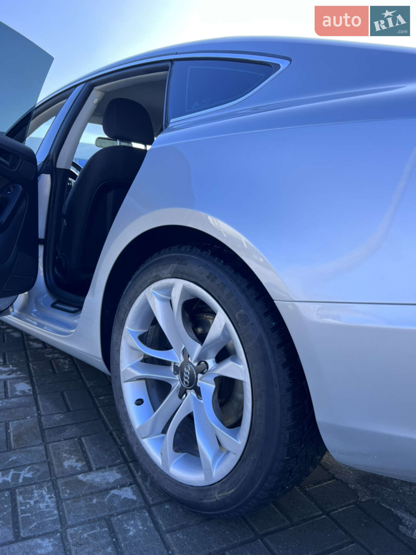 Audi A5 Sportback 2011 VIN WAUZZZ8T6BA051108 фото оголошення 9 з 16