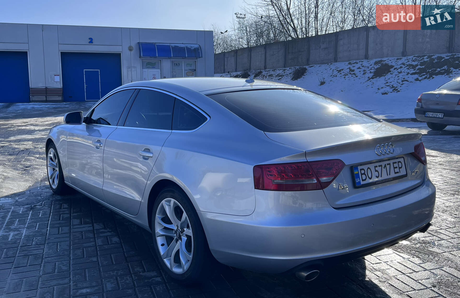 Audi A5 Sportback 2011 VIN WAUZZZ8T6BA051108 фото оголошення 5 з 16