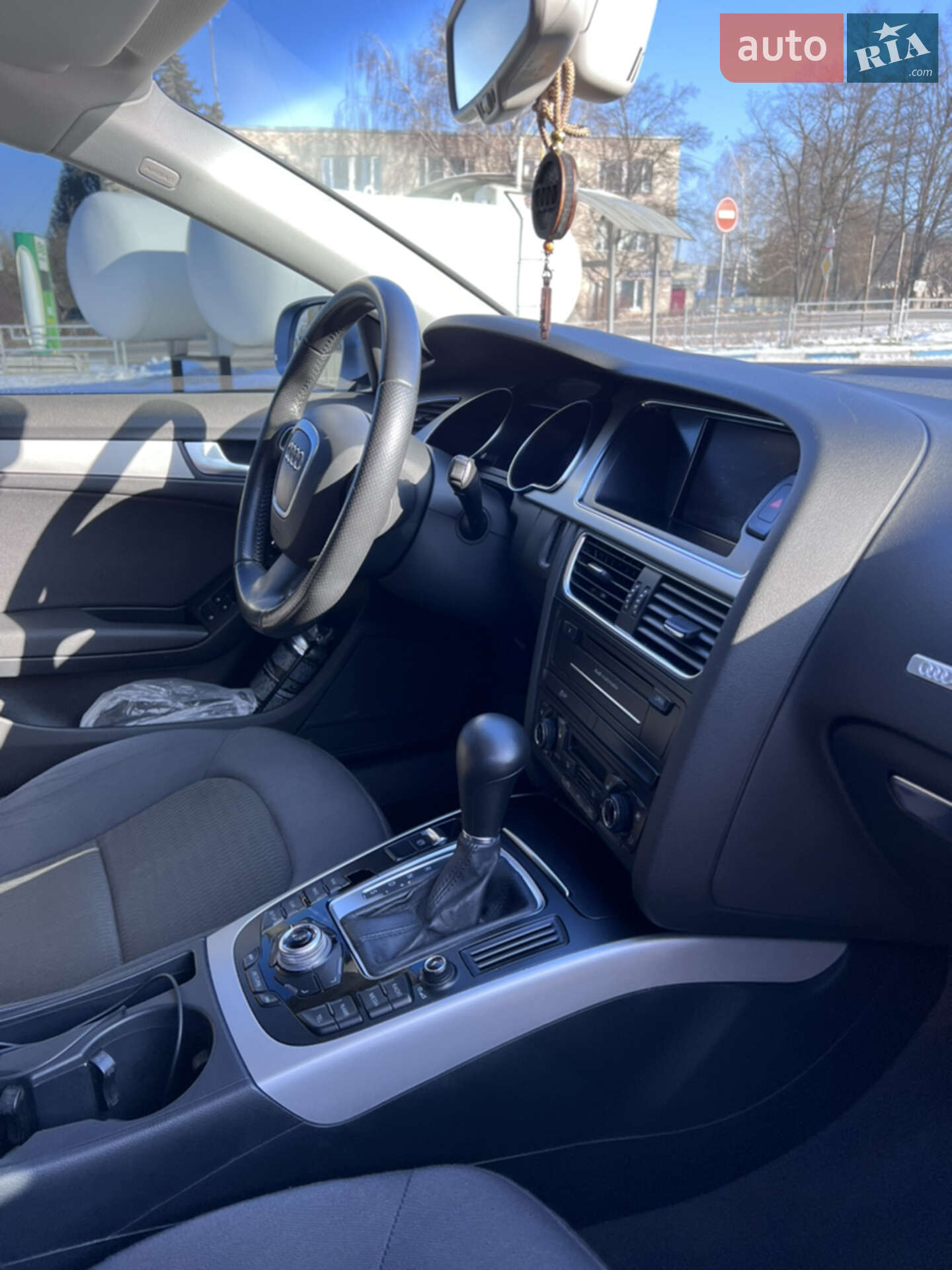 Audi A5 Sportback 2011 VIN WAUZZZ8T6BA051108 фото оголошення 13 з 16