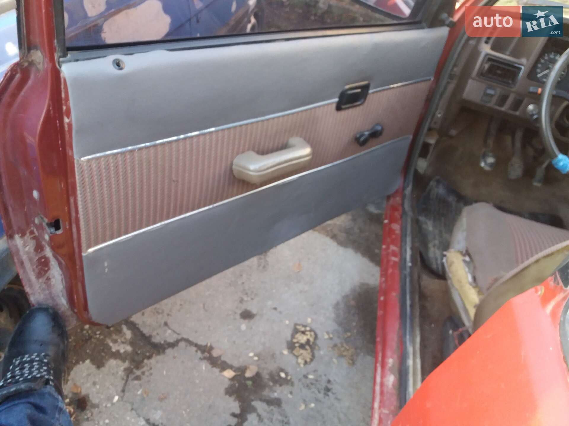 Ford Escort 1985 VIN WF0BXXGCABEL29109 фото оголошення 5 з 17