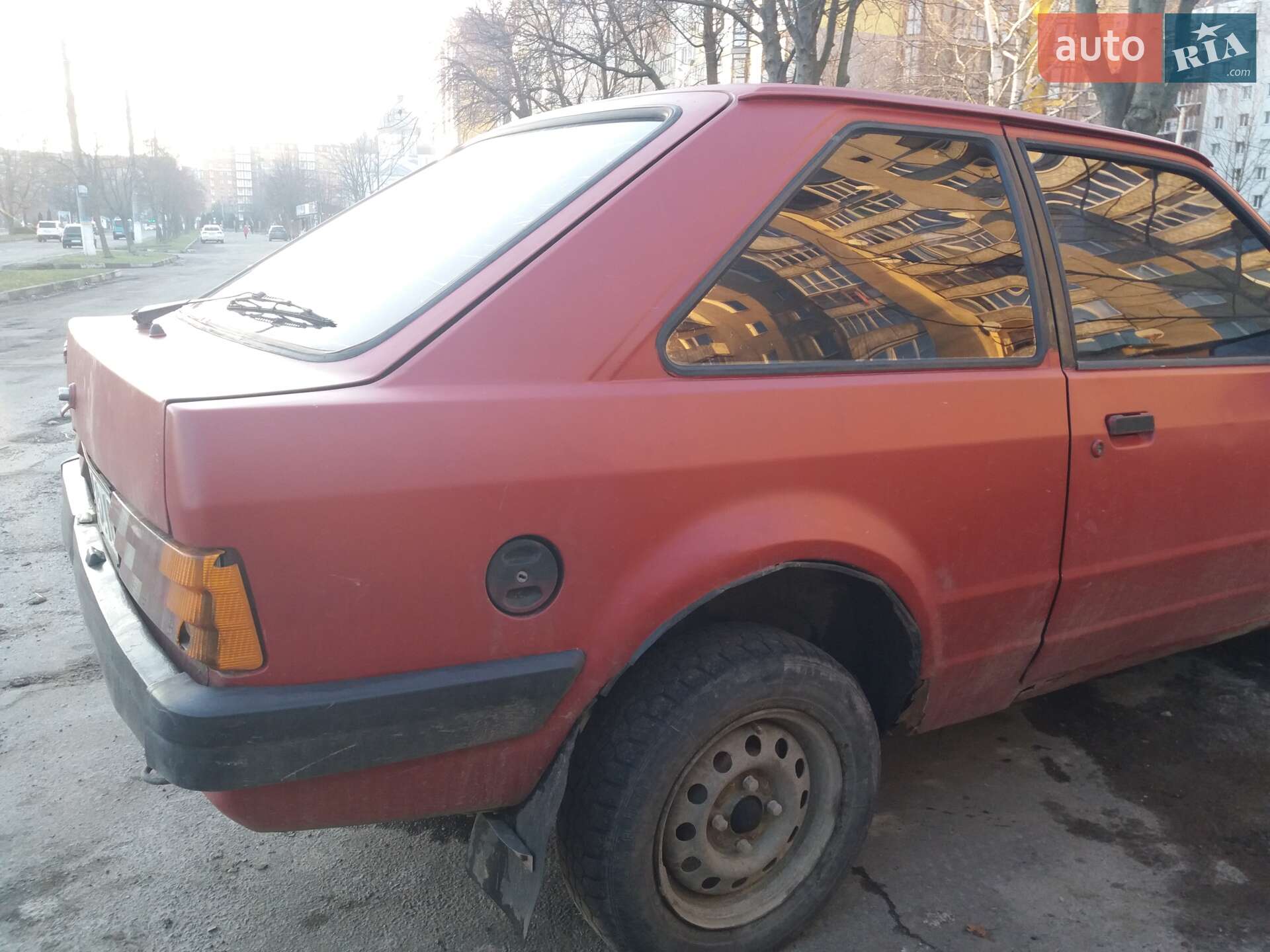 Ford Escort 1985 VIN WF0BXXGCABEL29109 фото оголошення 14 з 17