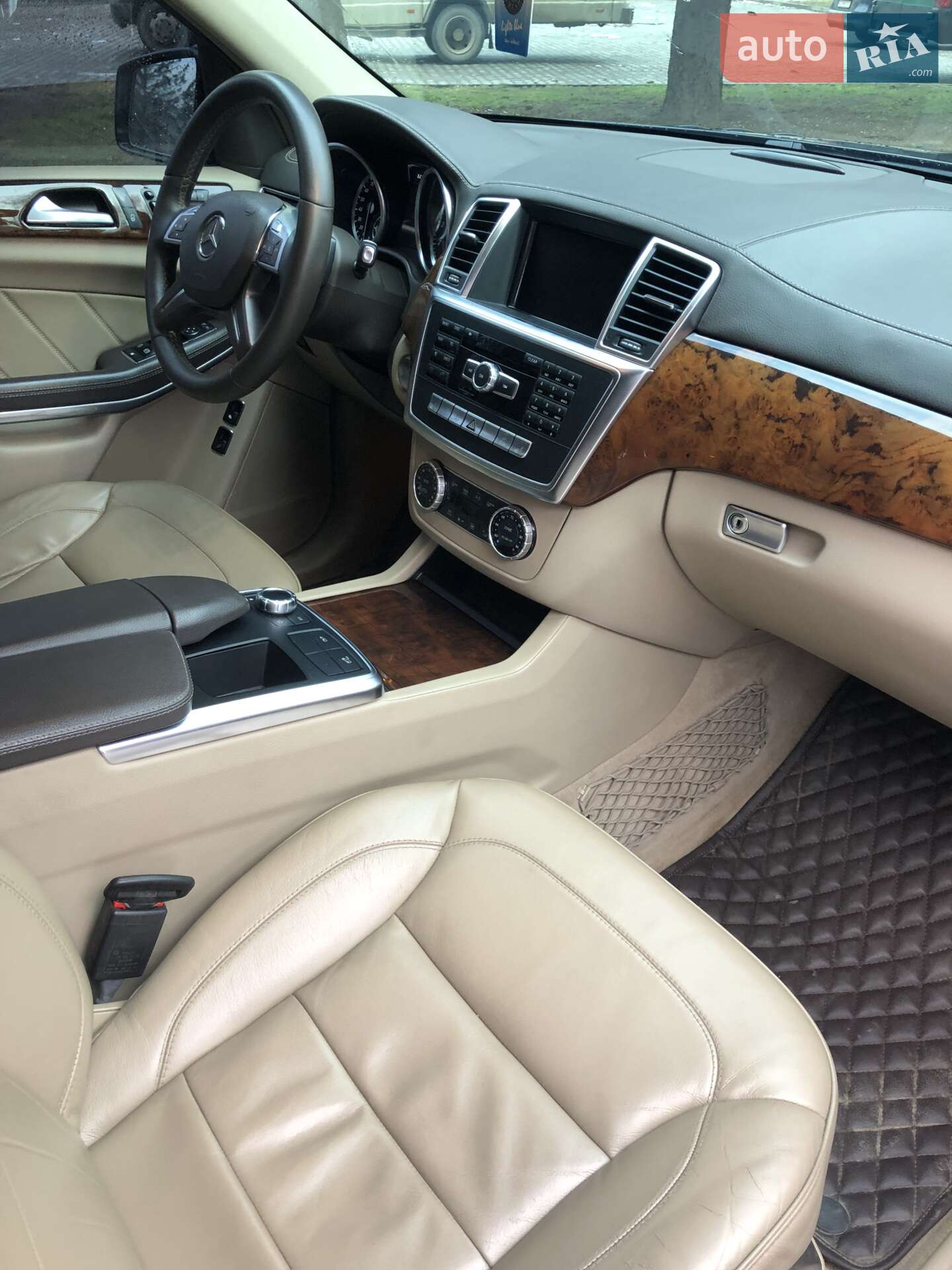 Mercedes-Benz GL-Class 2013 VIN 4JGDF7CE5DA258770 фото оголошення 9 з 12