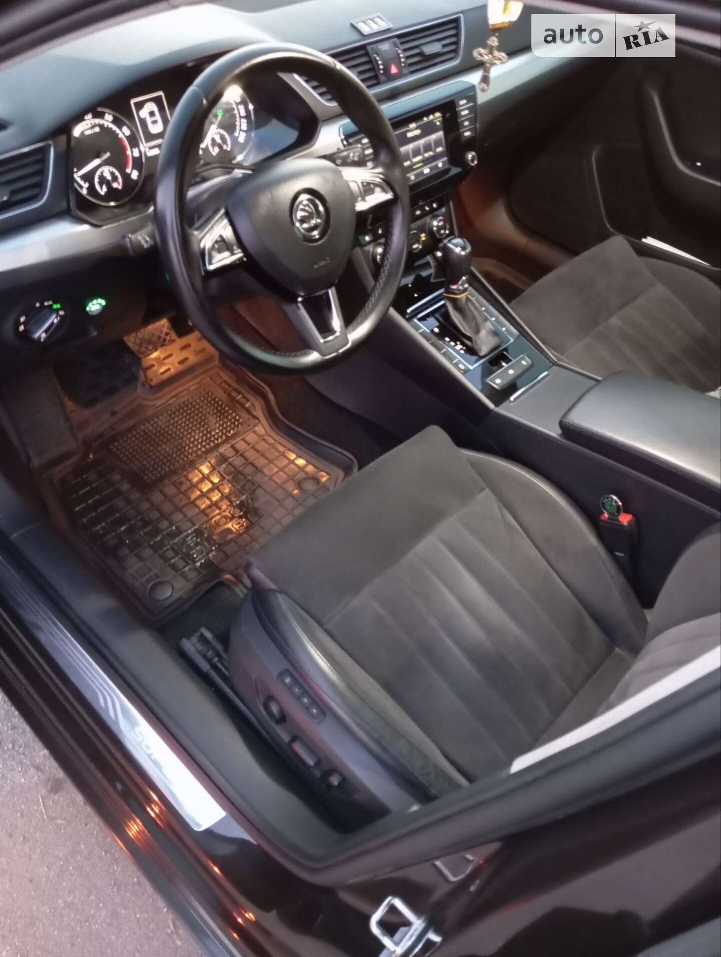 Skoda Superb 2016 VIN TMBAL4NPXGB300250 фото оголошення 7 з 14