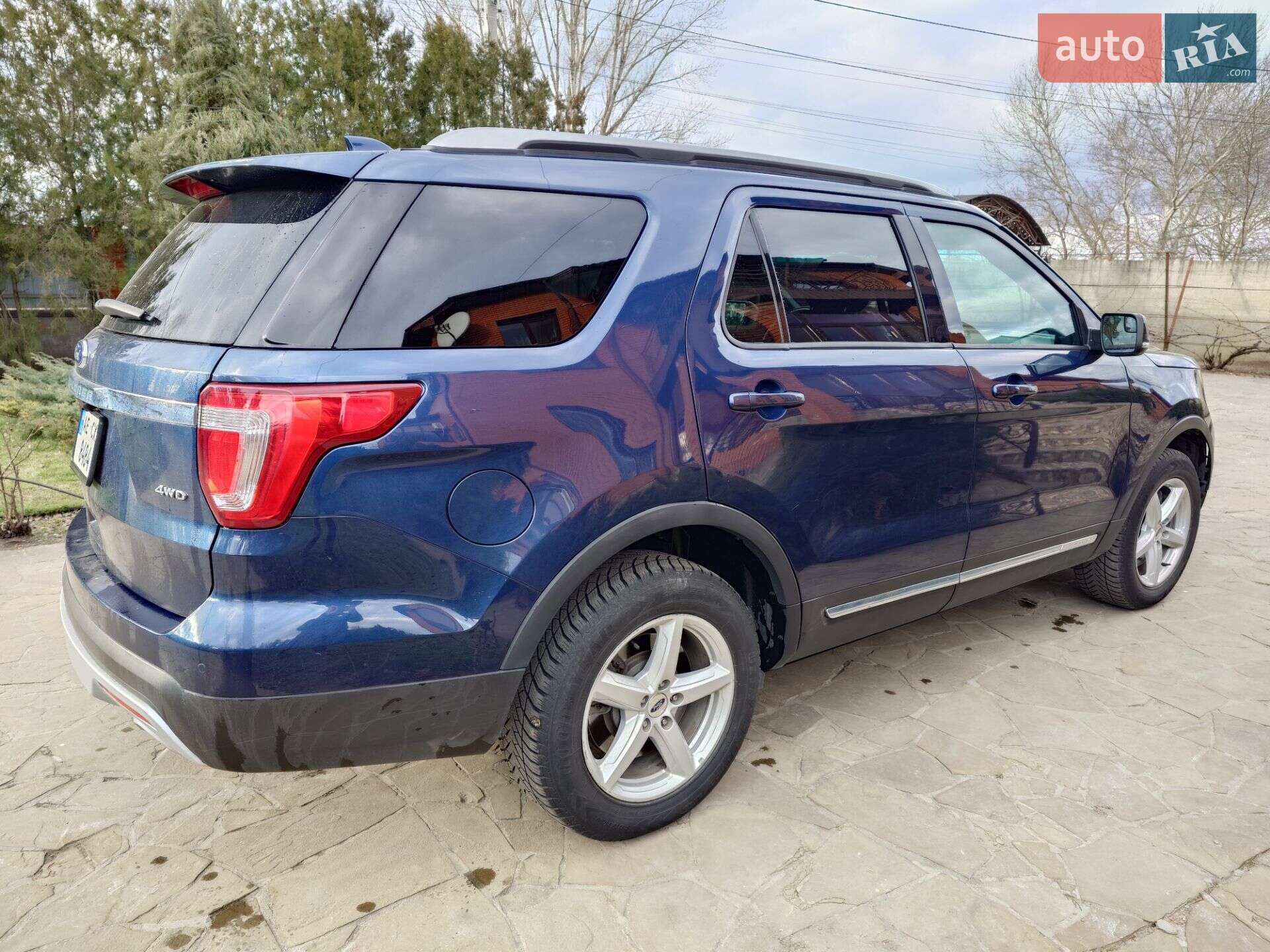 Ford Explorer 2017 VIN 1FM5K8D85HGC90121 фото оголошення 8 з 31