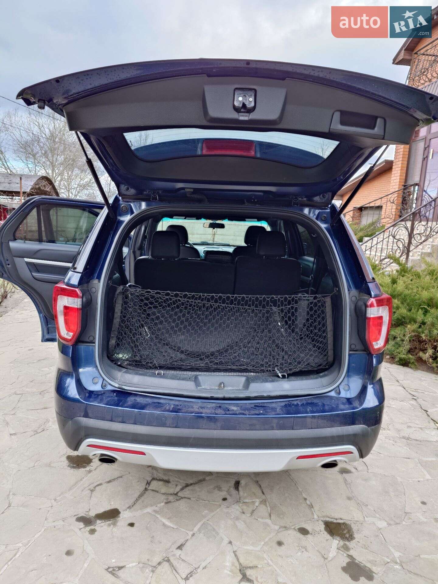 Ford Explorer 2017 VIN 1FM5K8D85HGC90121 фото оголошення 29 з 31