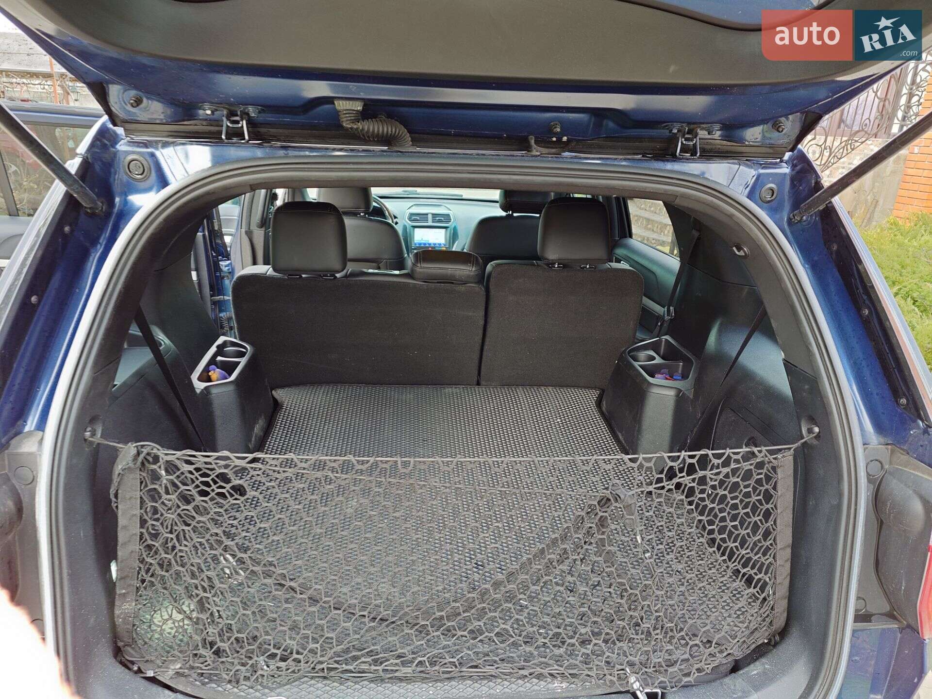 Ford Explorer 2017 VIN 1FM5K8D85HGC90121 фото оголошення 28 з 31